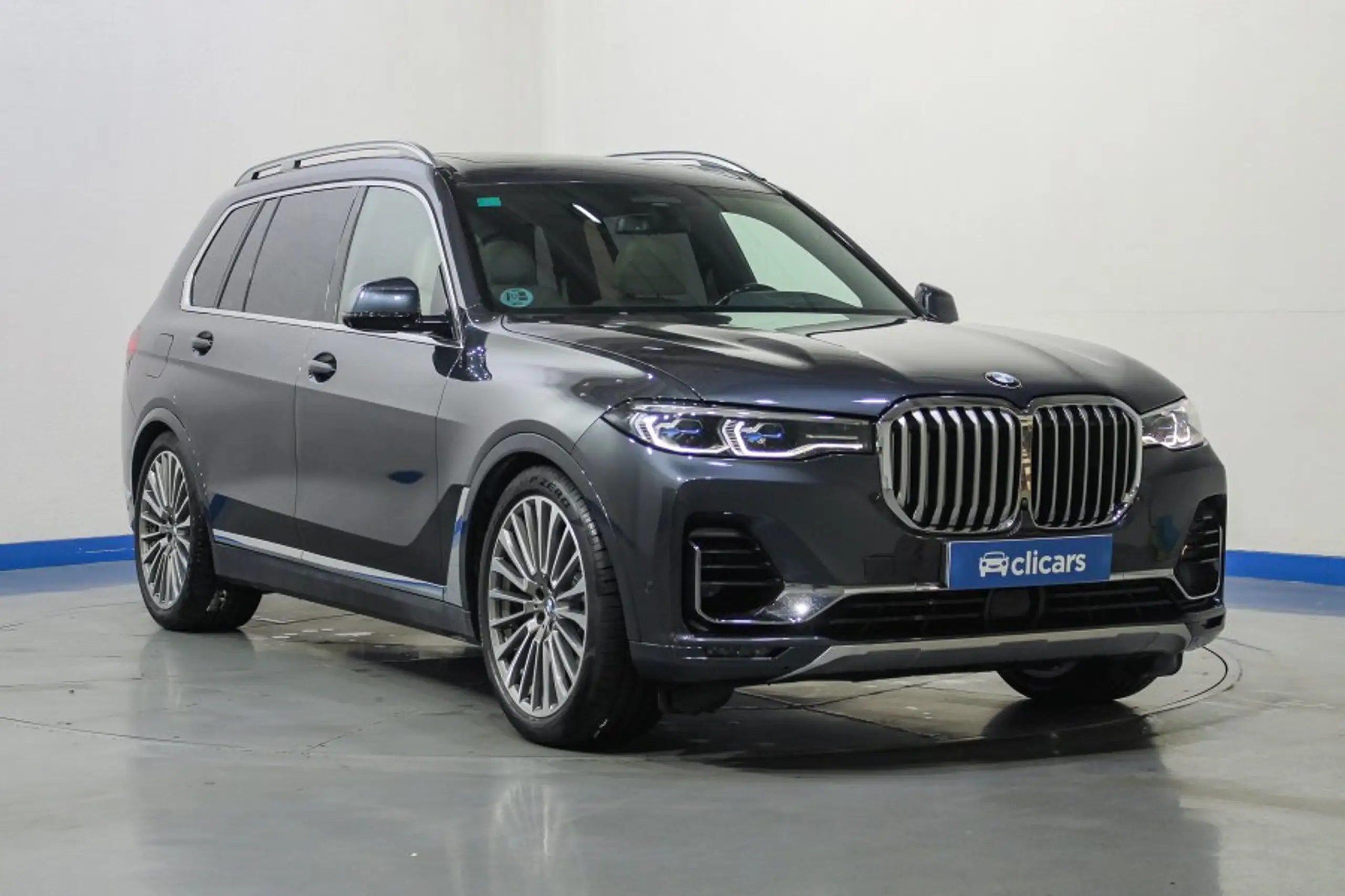 BMW - X7