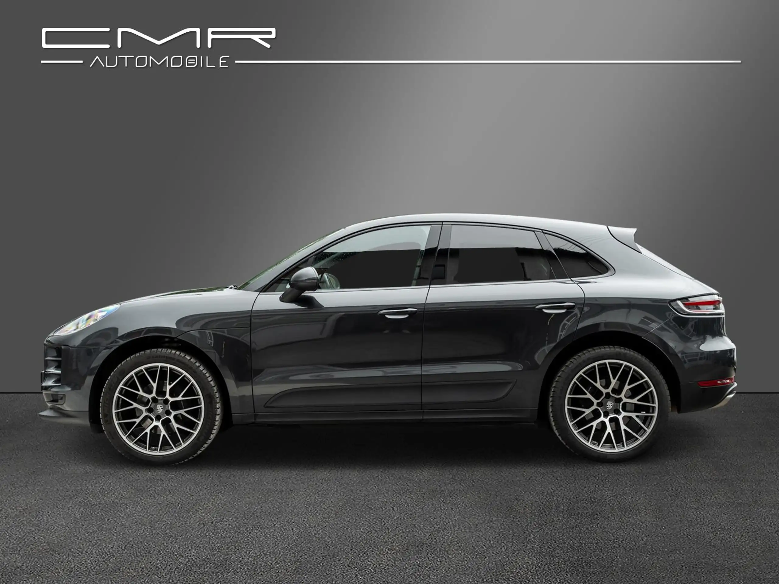 Porsche - Macan