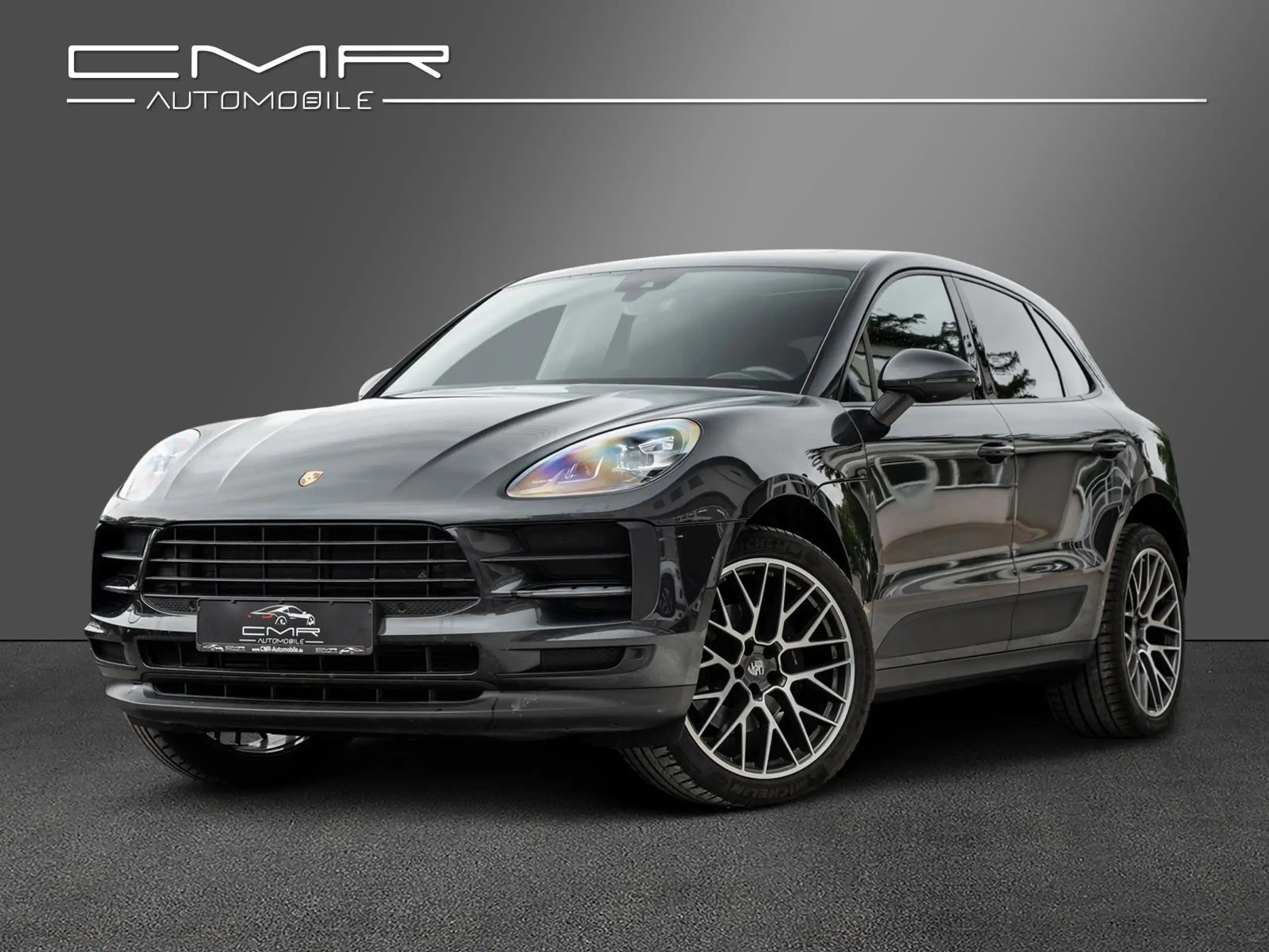 Porsche - Macan