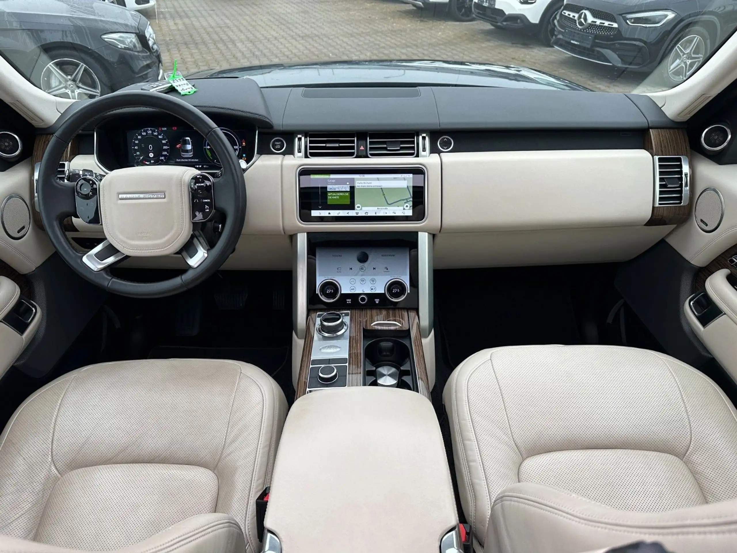 Land Rover - Range Rover