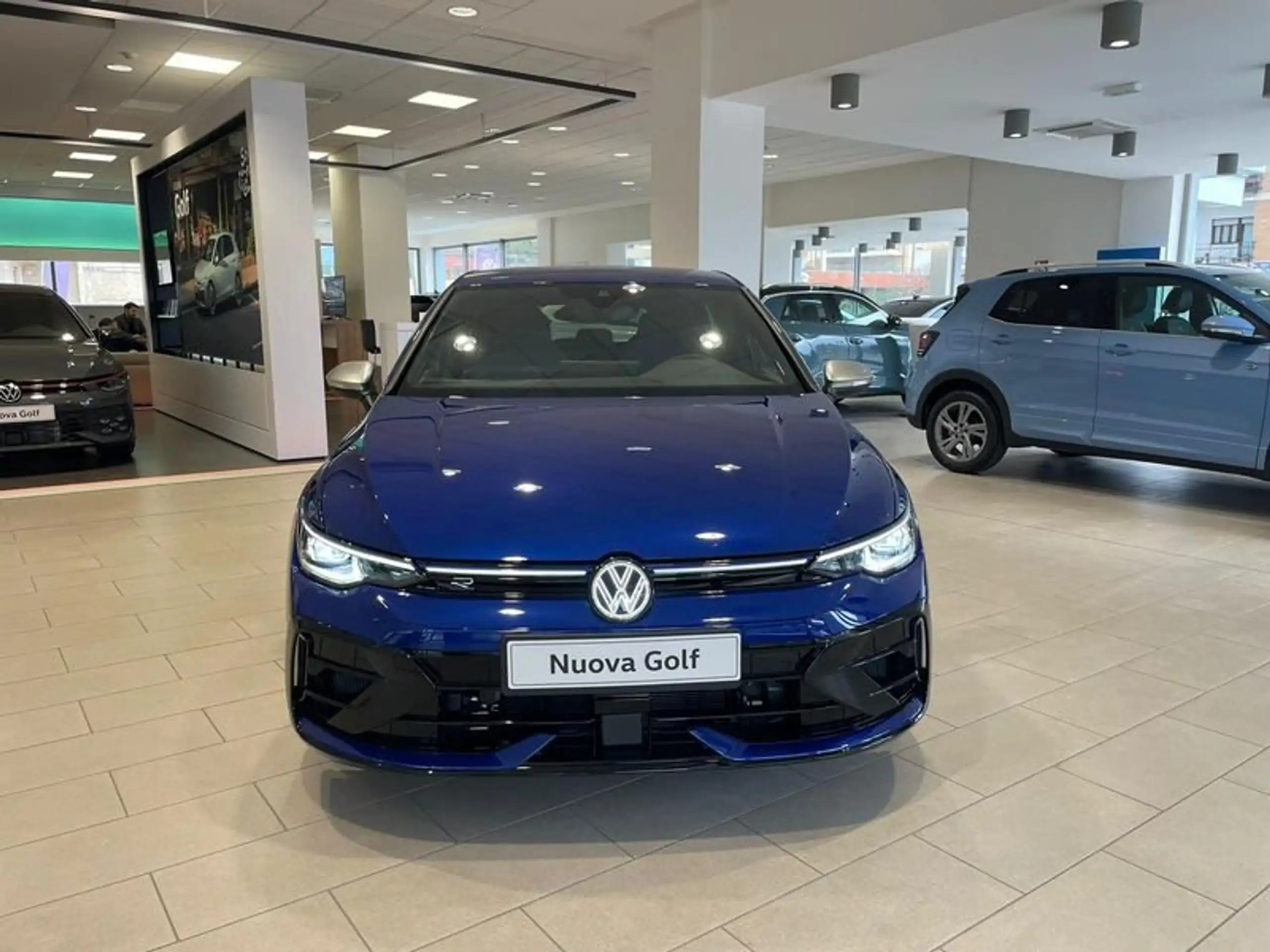 Volkswagen - Golf