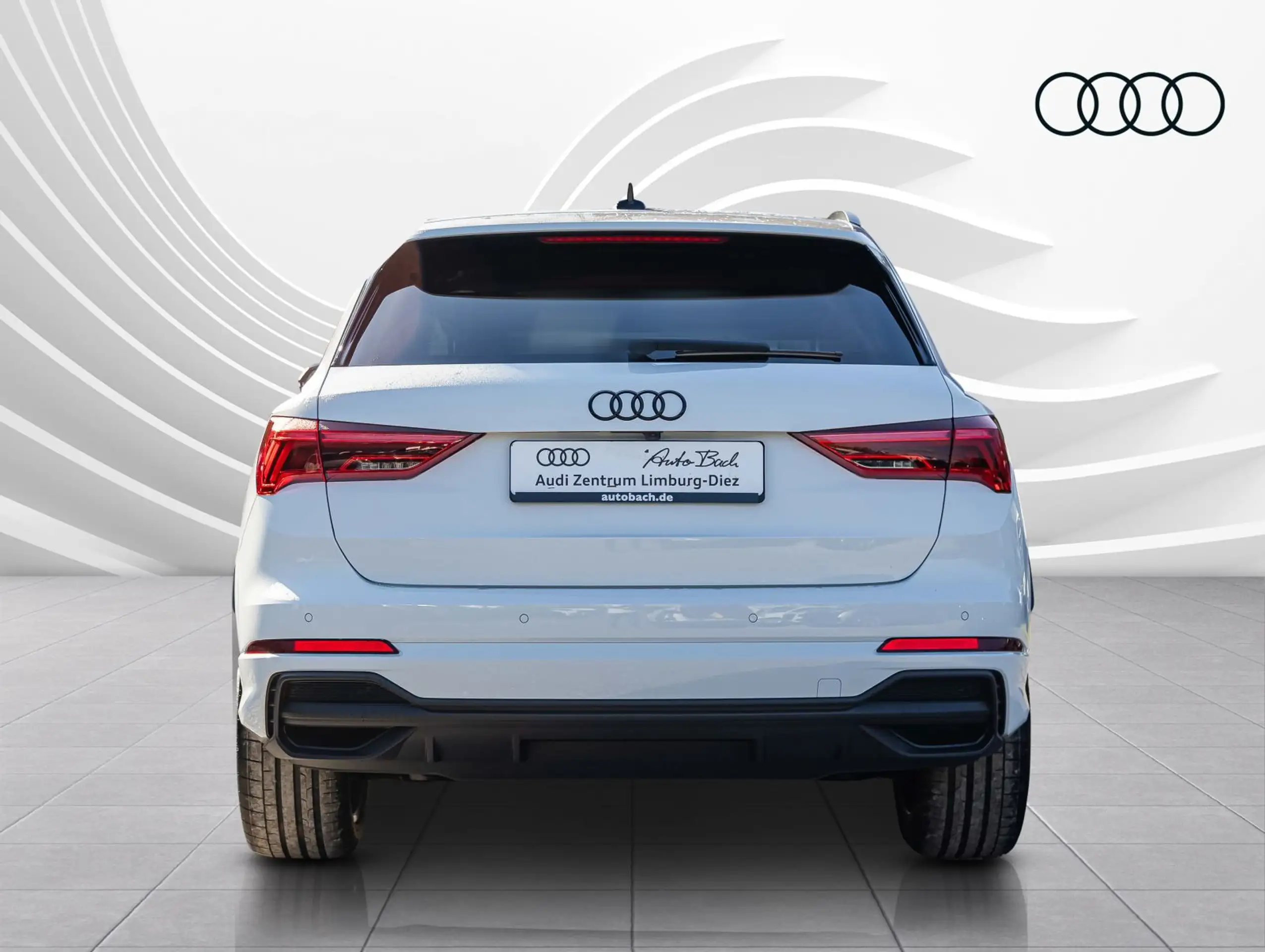 Audi - Q3