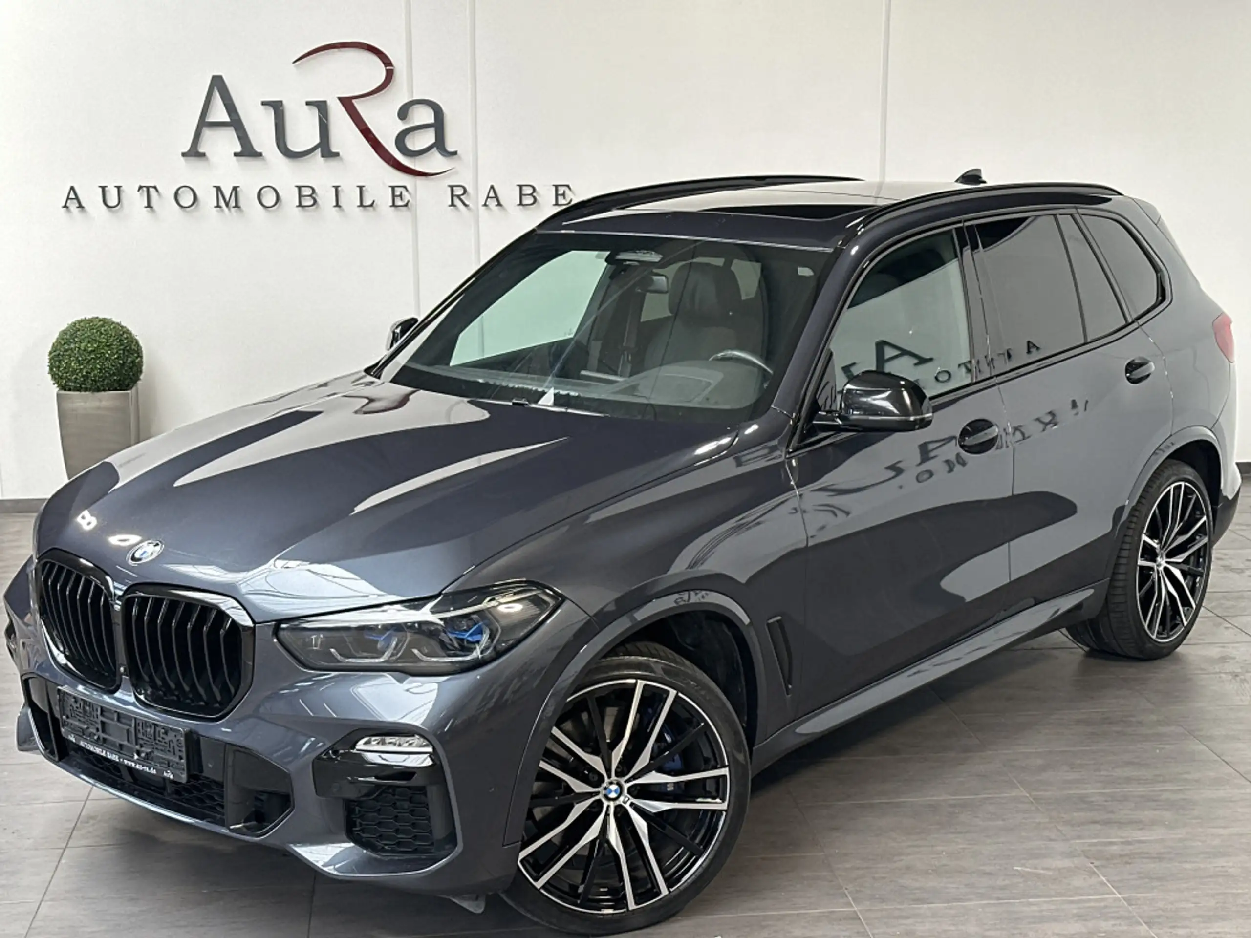 BMW - X5 M