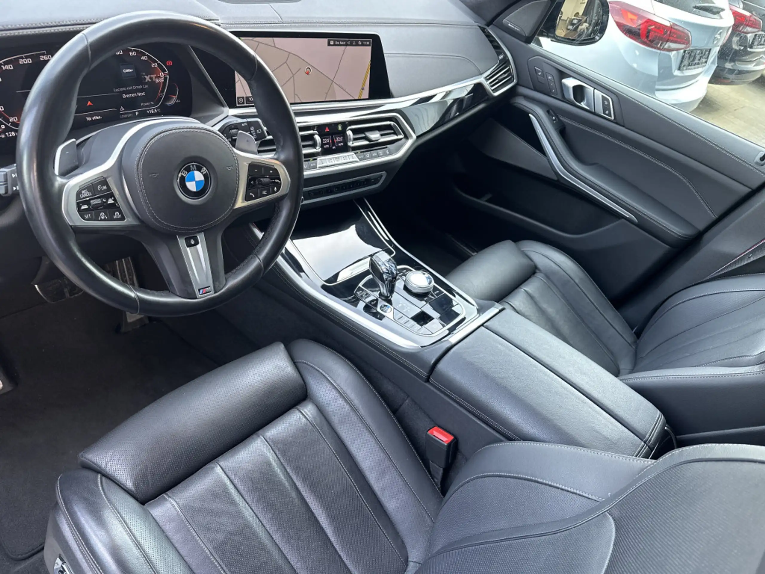 BMW - X5 M