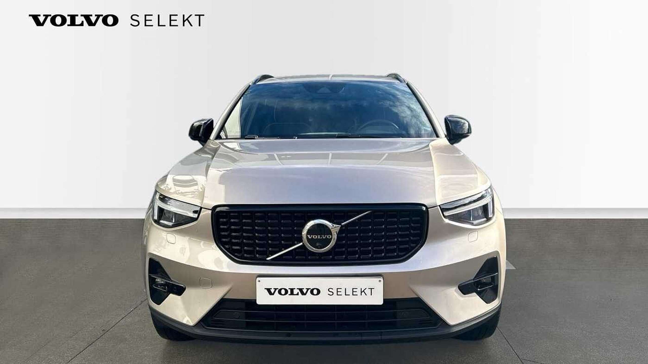 Volvo - XC40