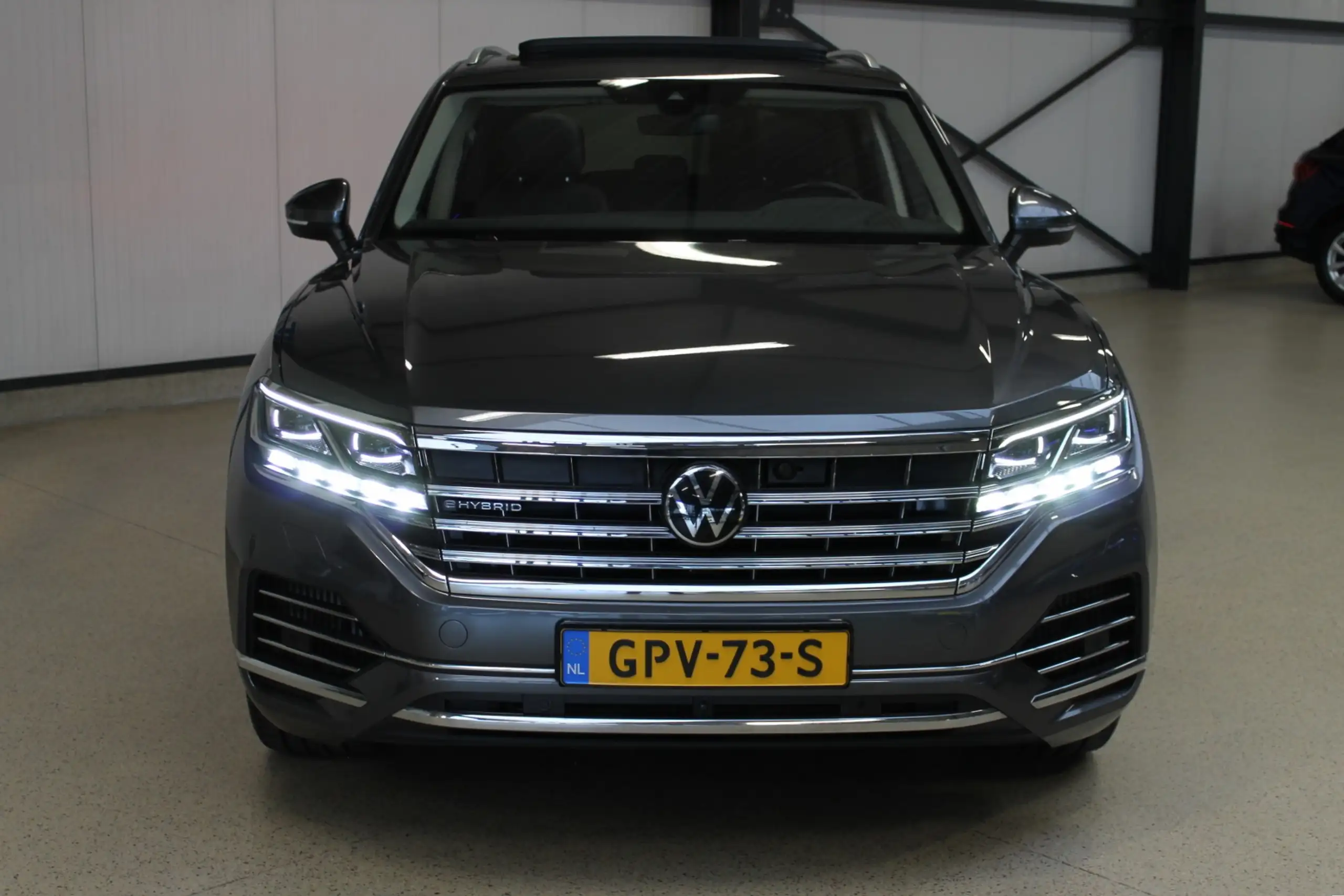 Volkswagen - Touareg