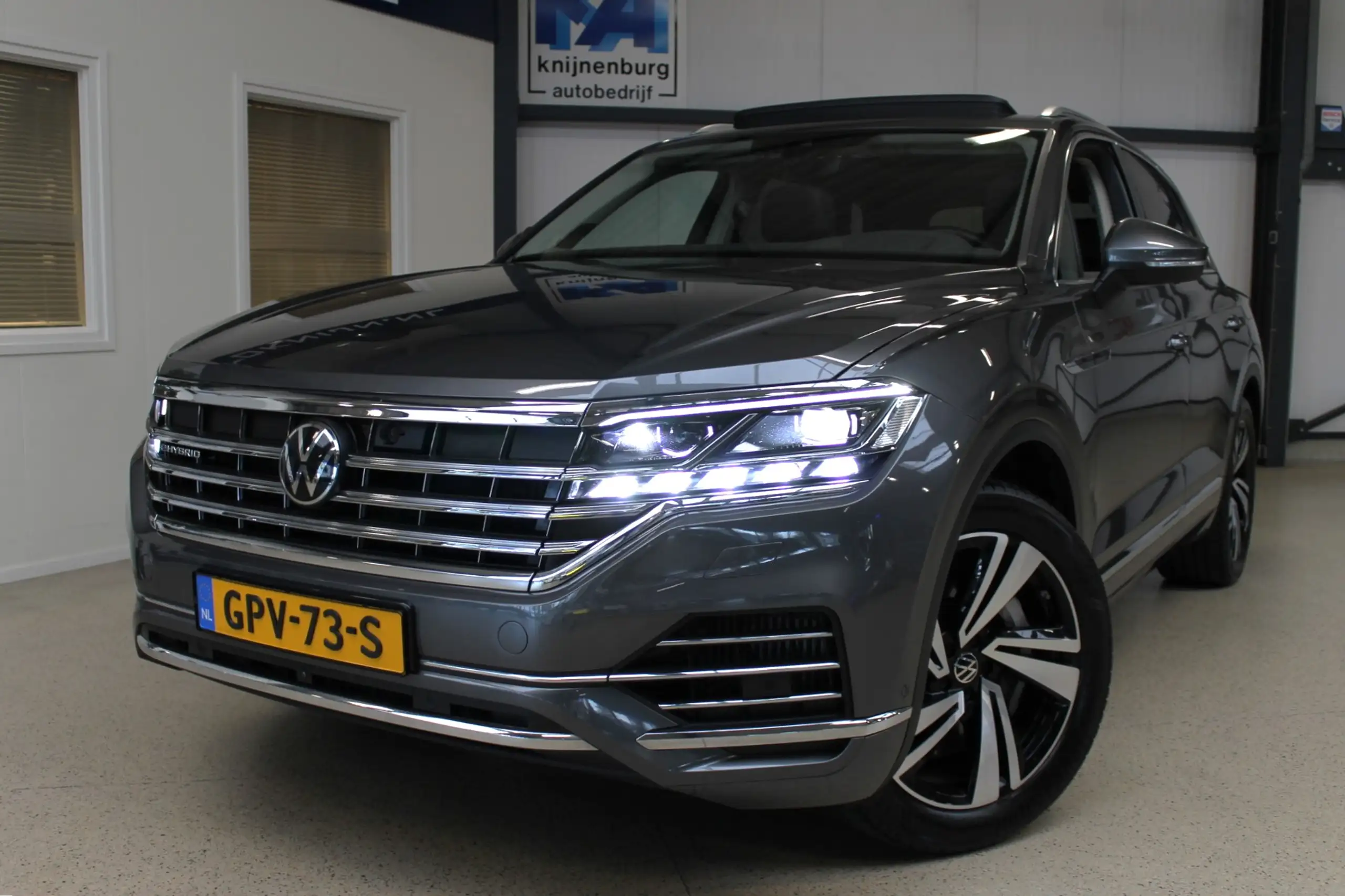 Volkswagen - Touareg