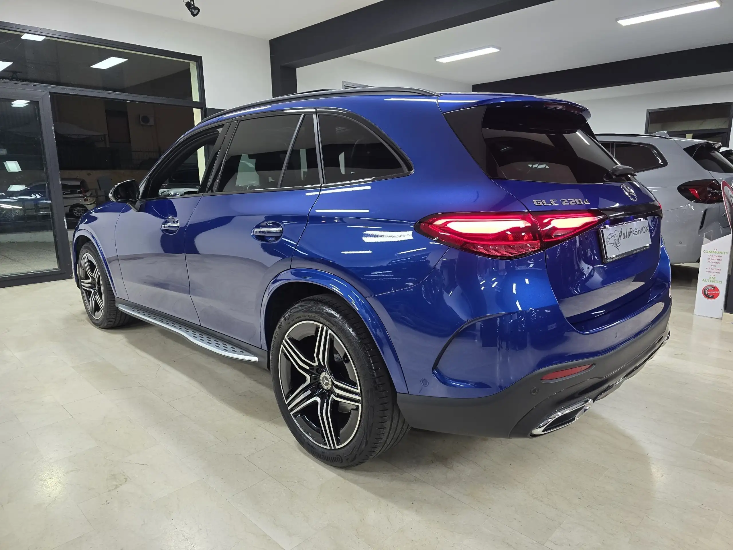 Mercedes-Benz - GLC 220