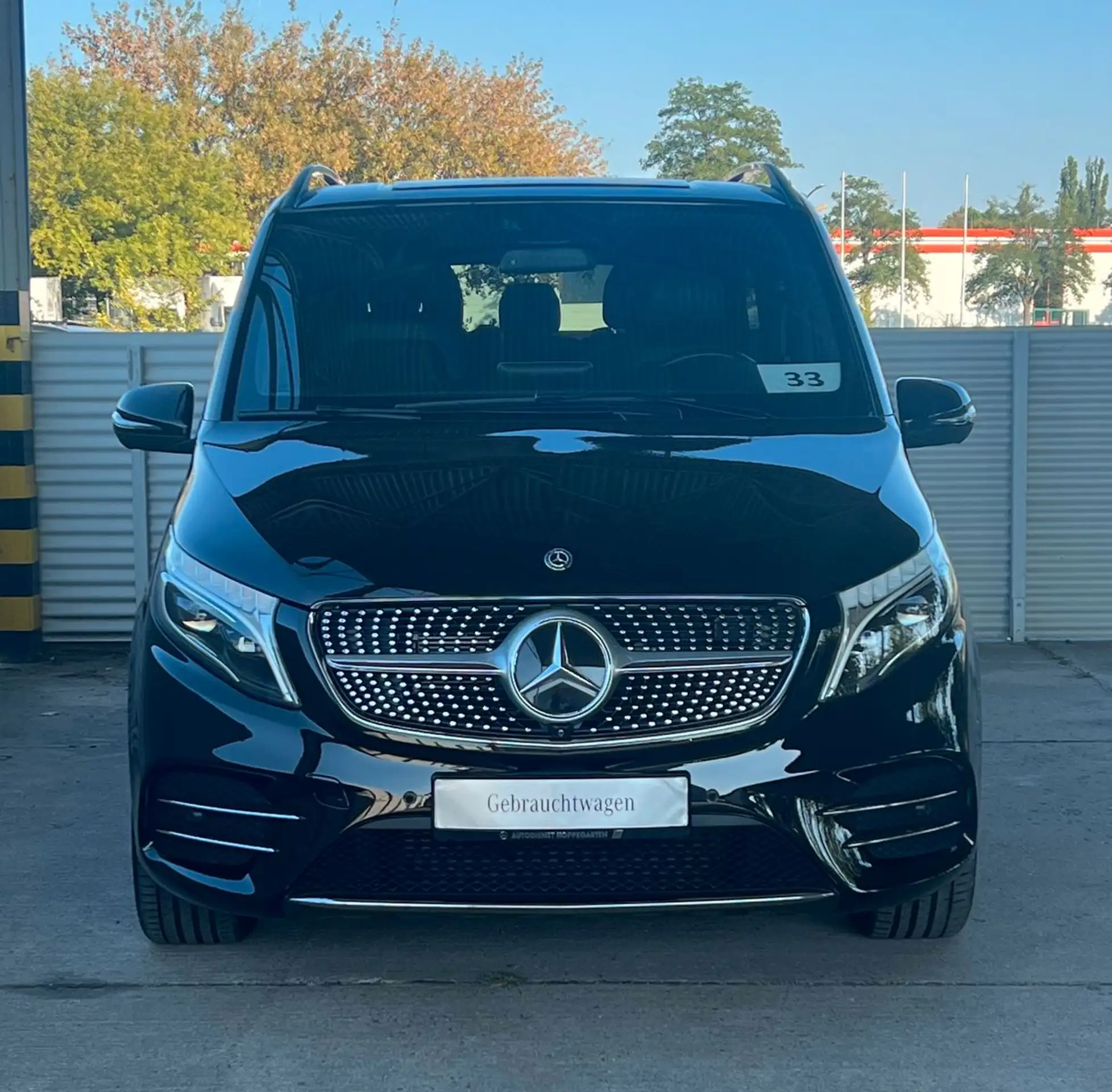 Mercedes-Benz - V 250