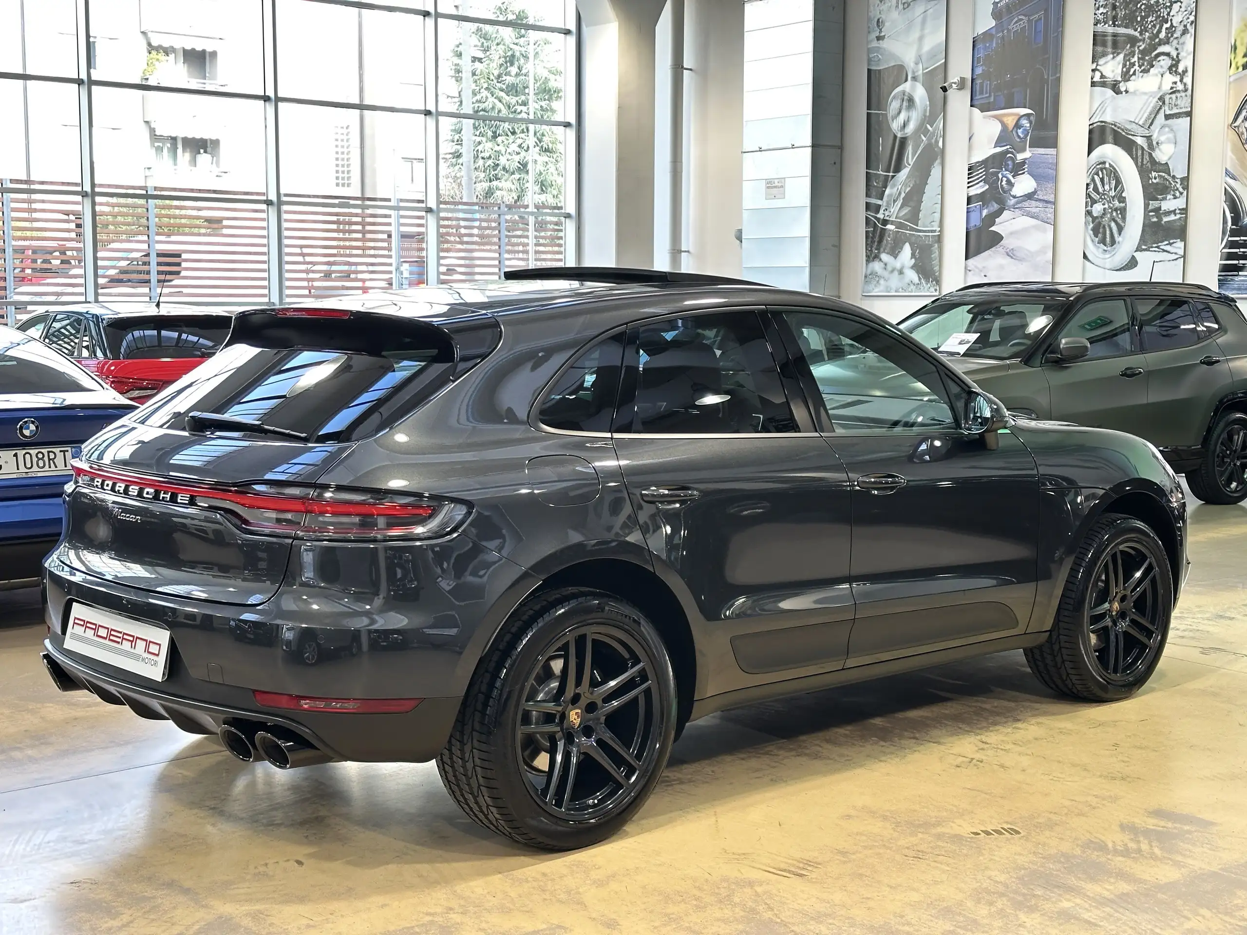 Porsche - Macan