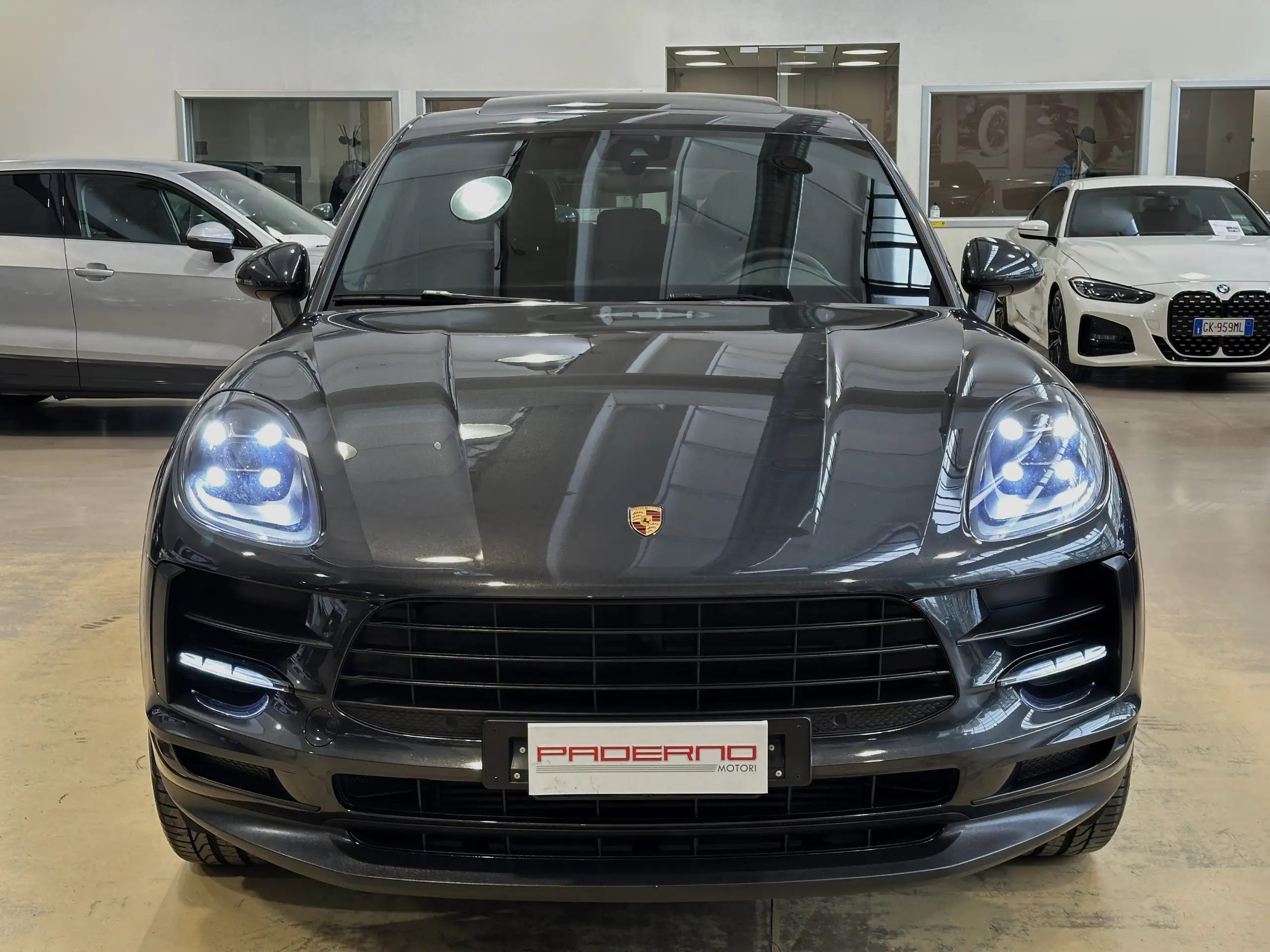 Porsche - Macan