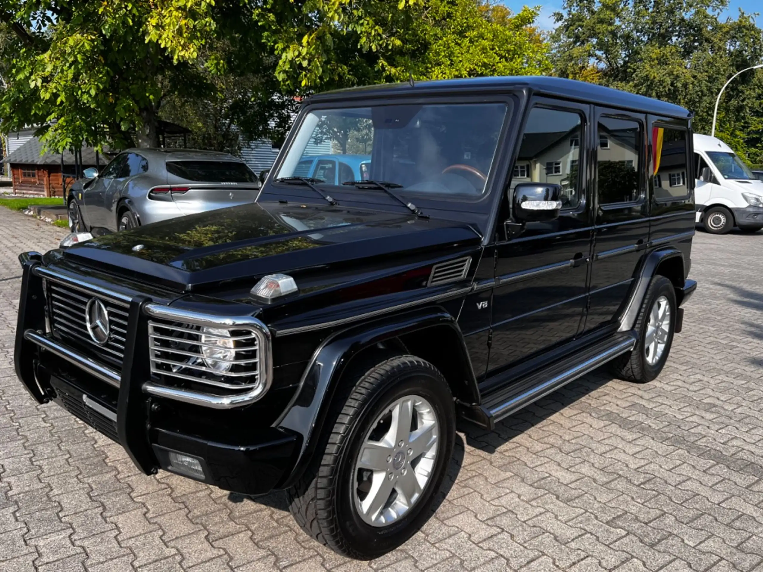 Mercedes-Benz - G 500