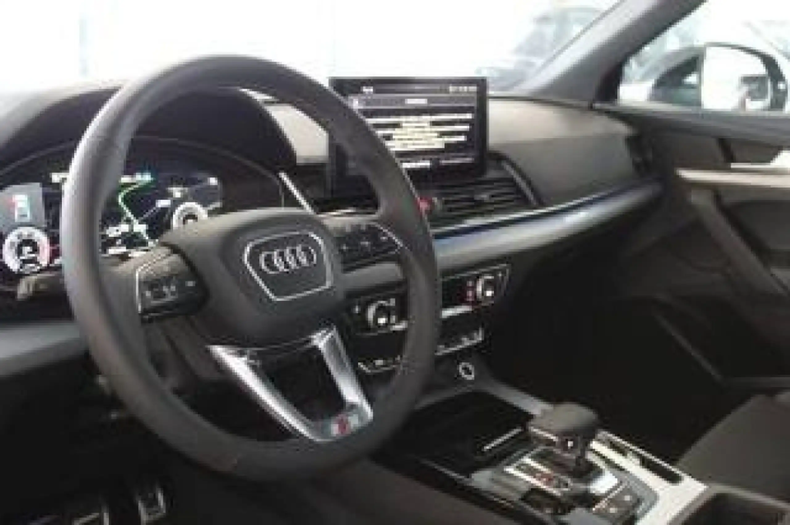 Audi - Q5