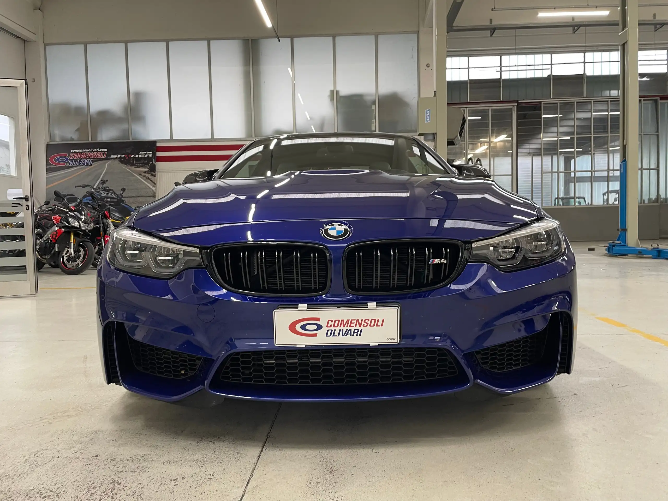 BMW - M4