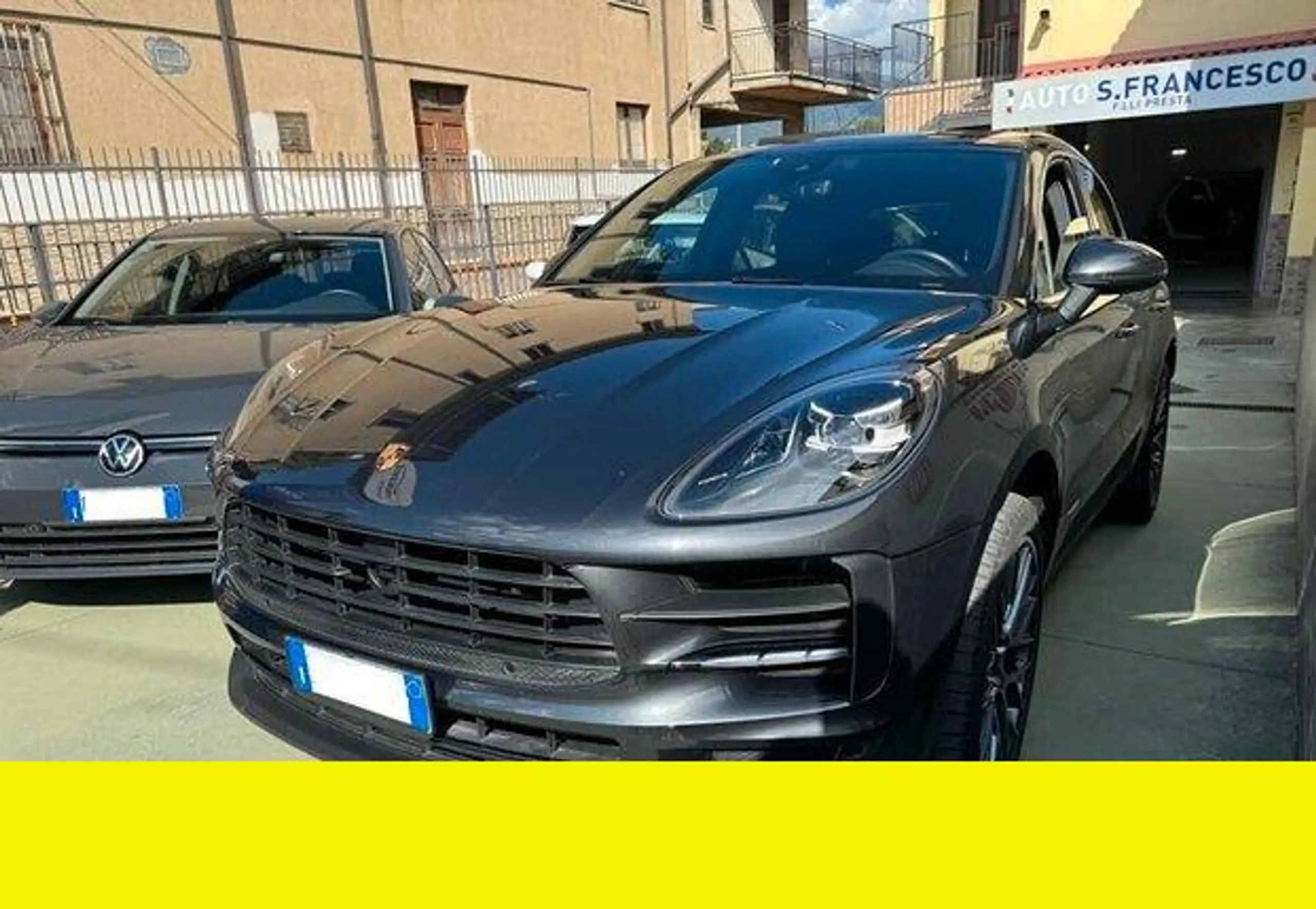 Porsche - Macan