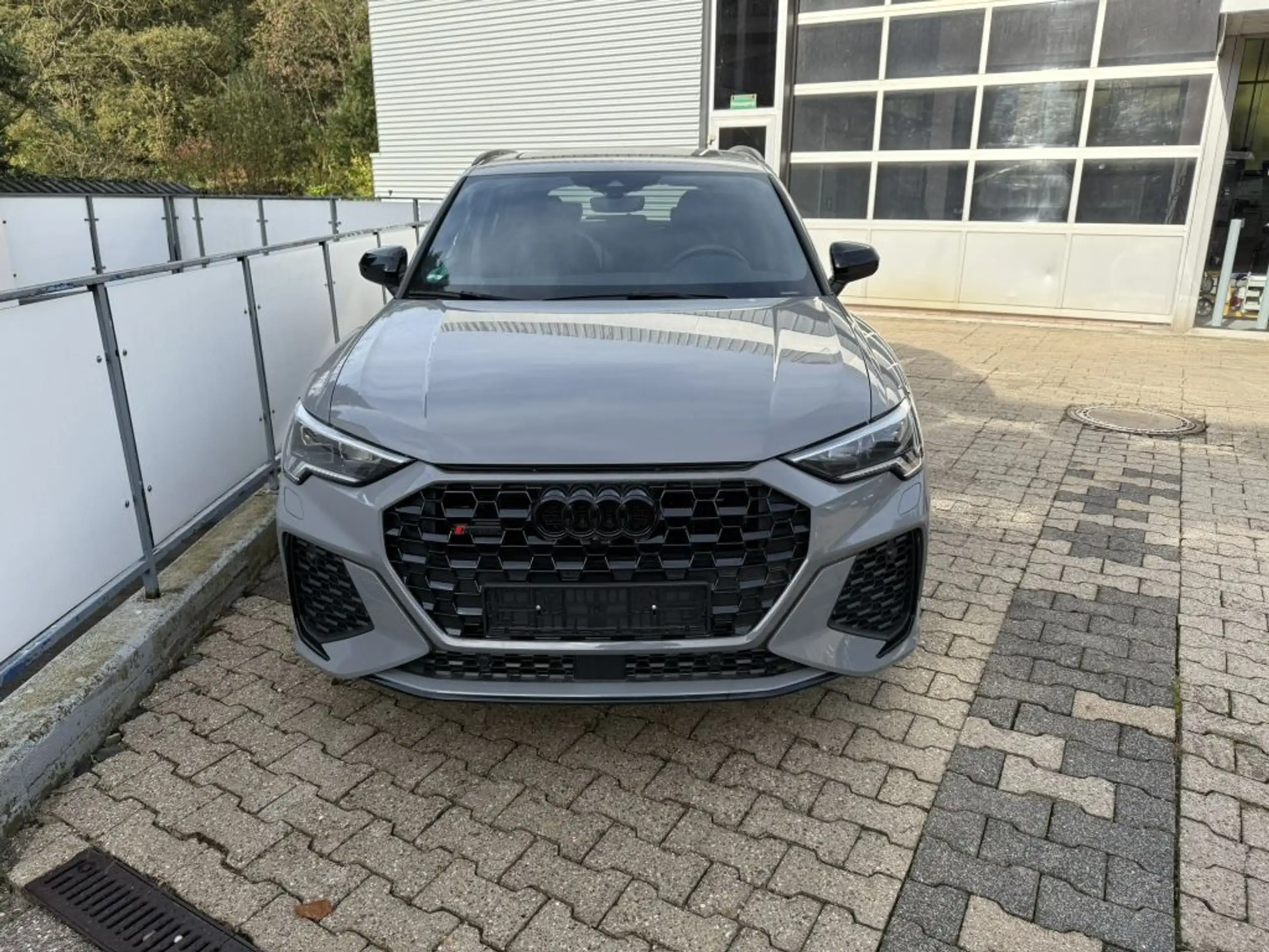 Audi - RS Q3