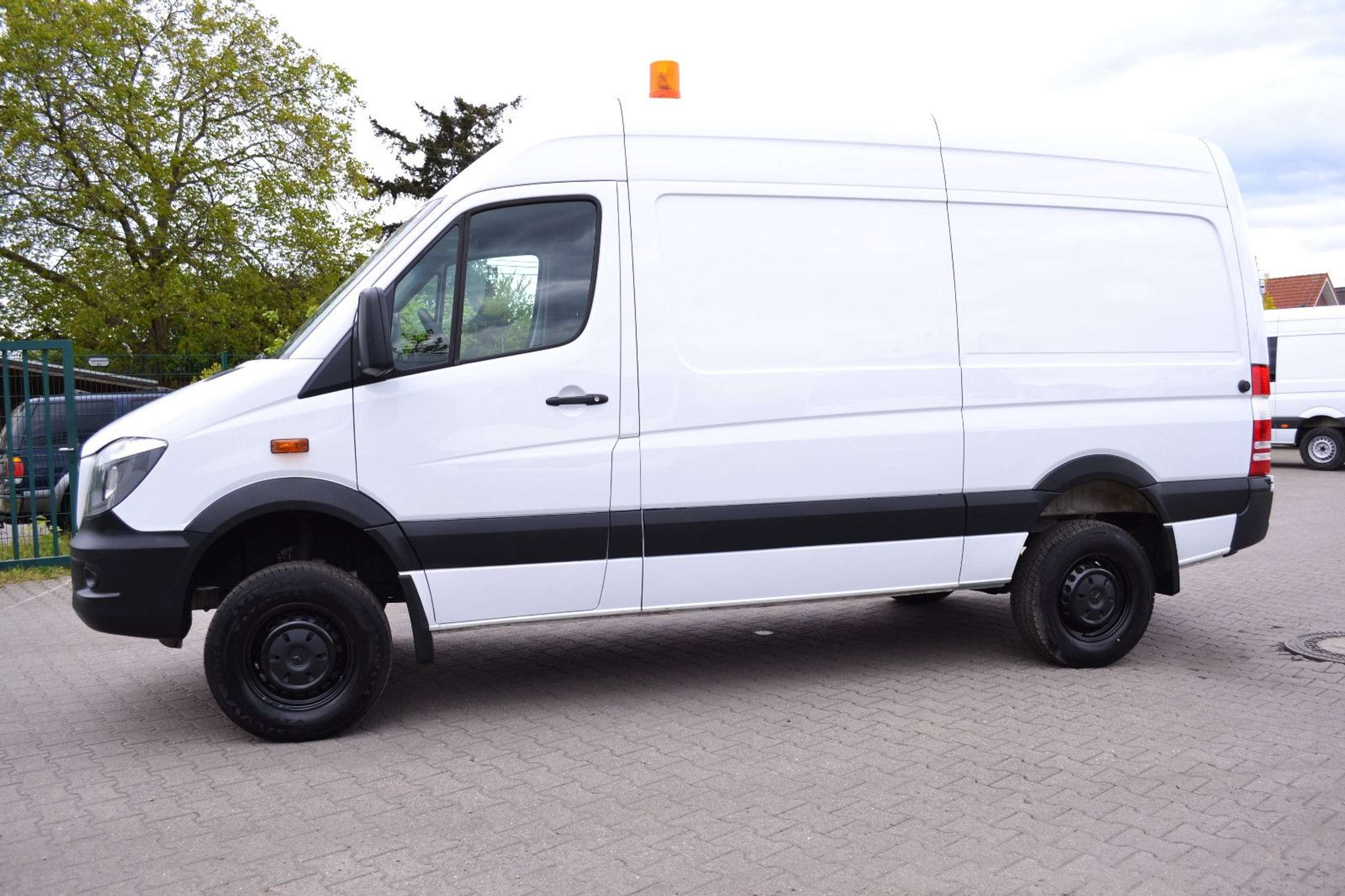 Mercedes-Benz - Sprinter