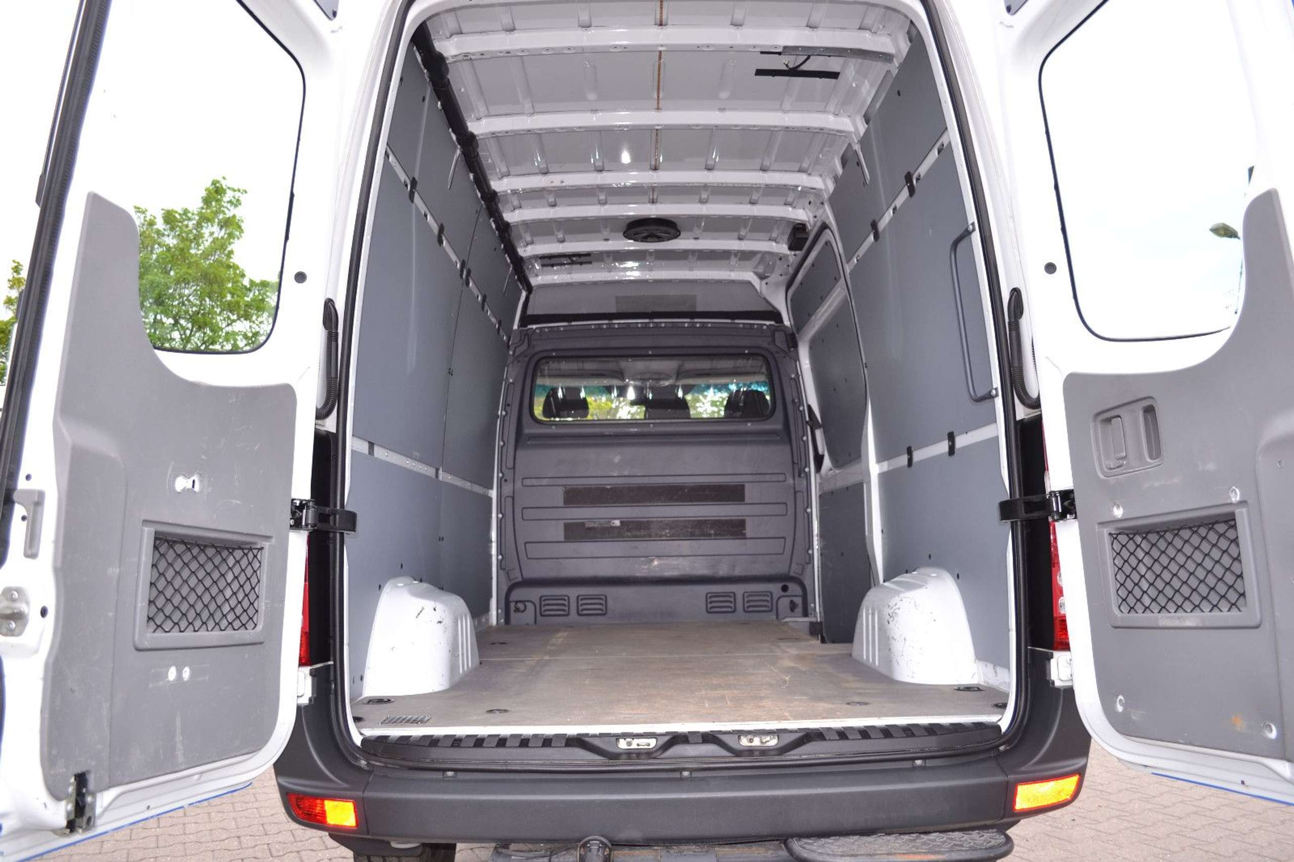 Mercedes-Benz - Sprinter