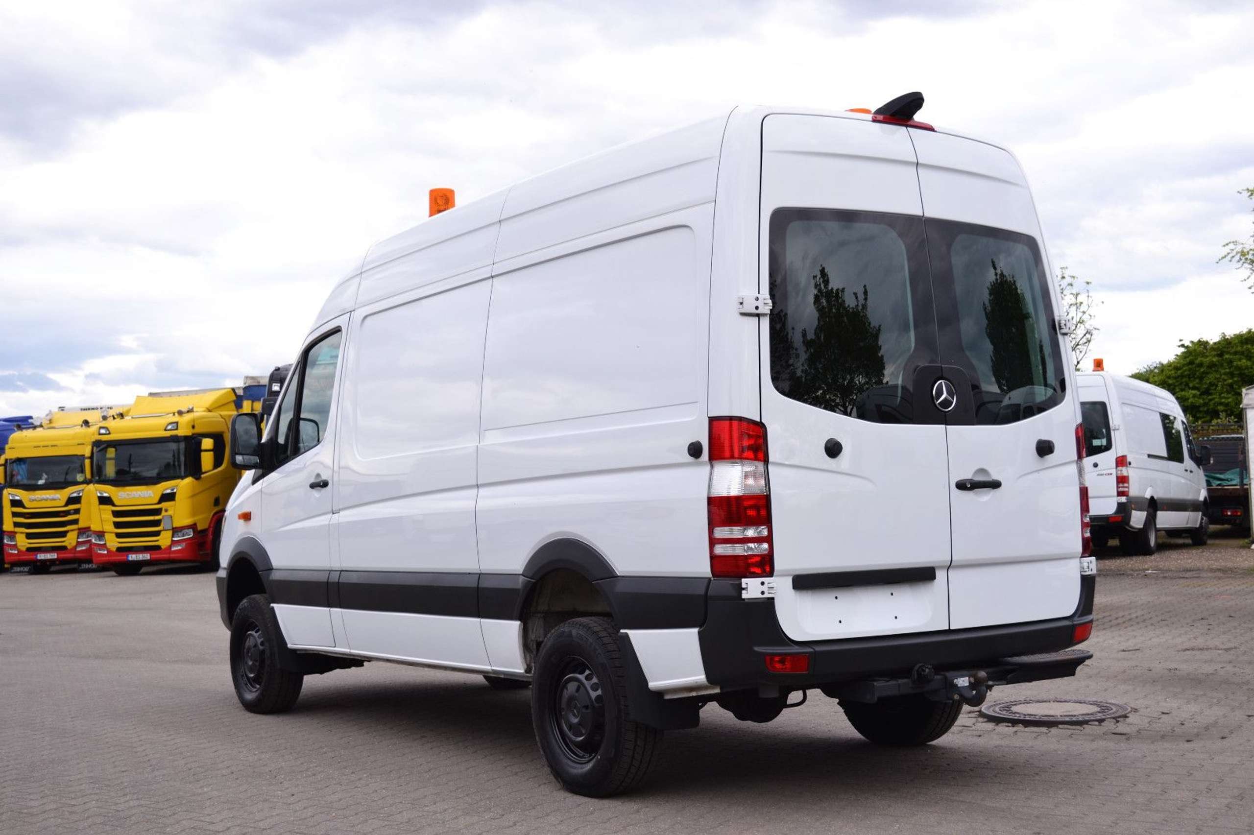 Mercedes-Benz - Sprinter