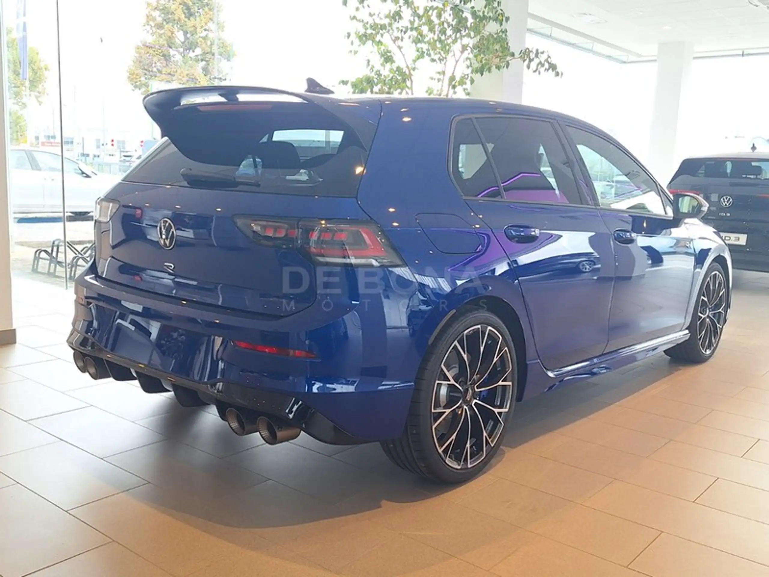 Volkswagen - Golf R