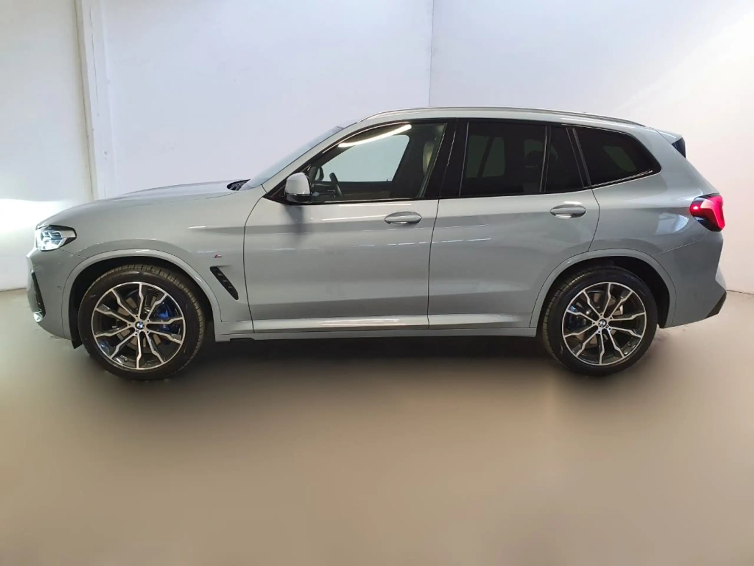 BMW - X3