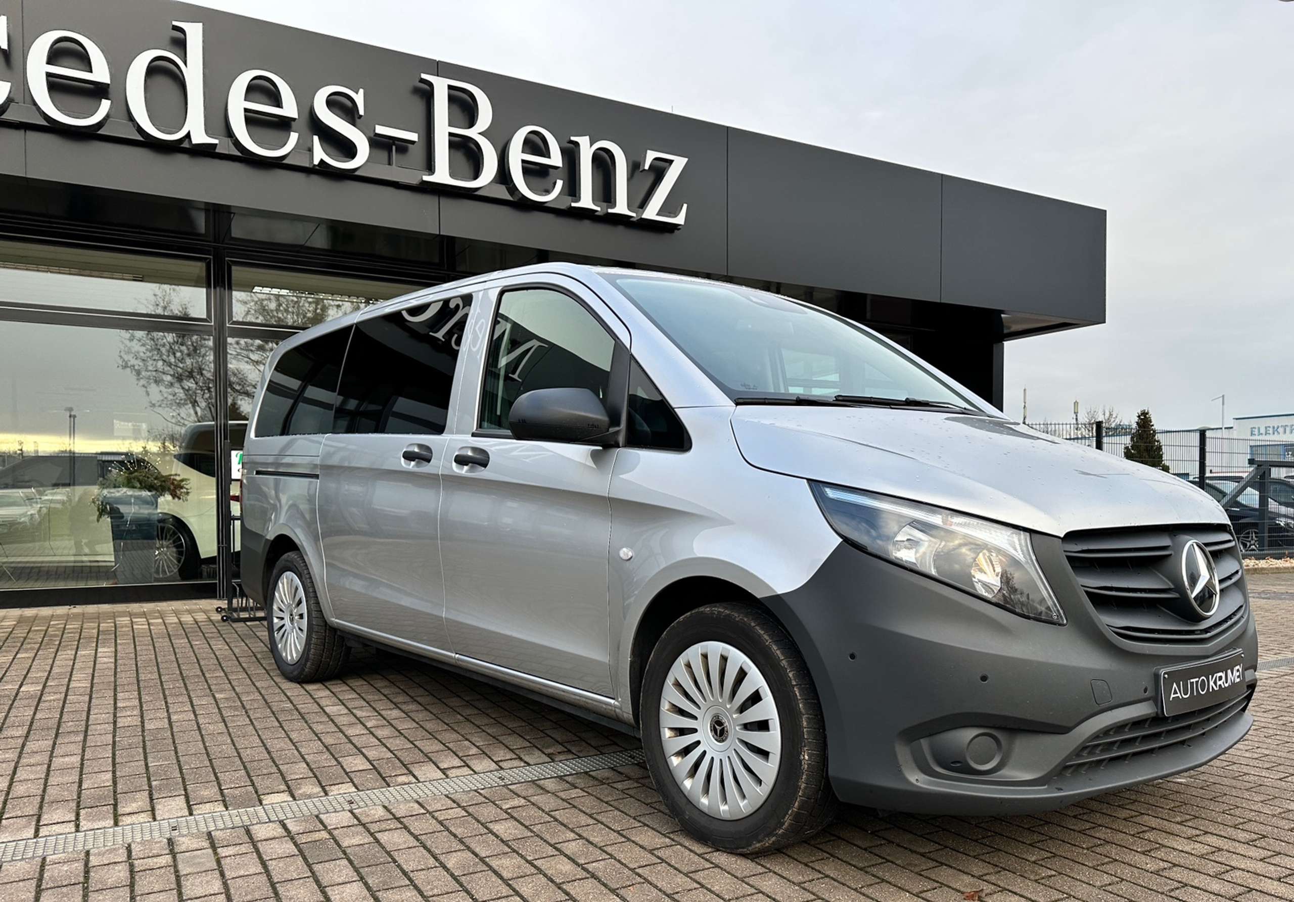 Mercedes-Benz - Vito