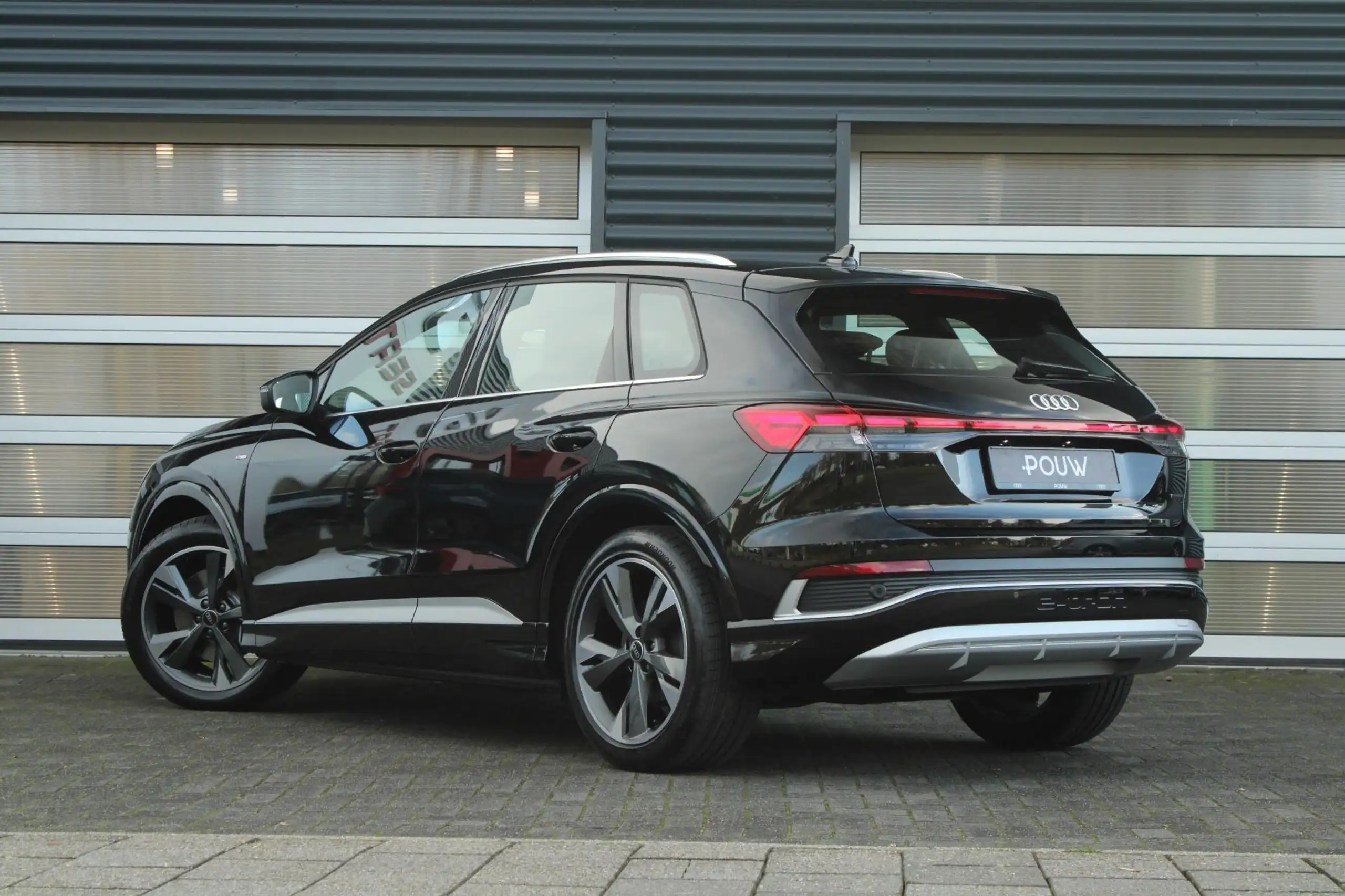 Audi - Q4 e-tron