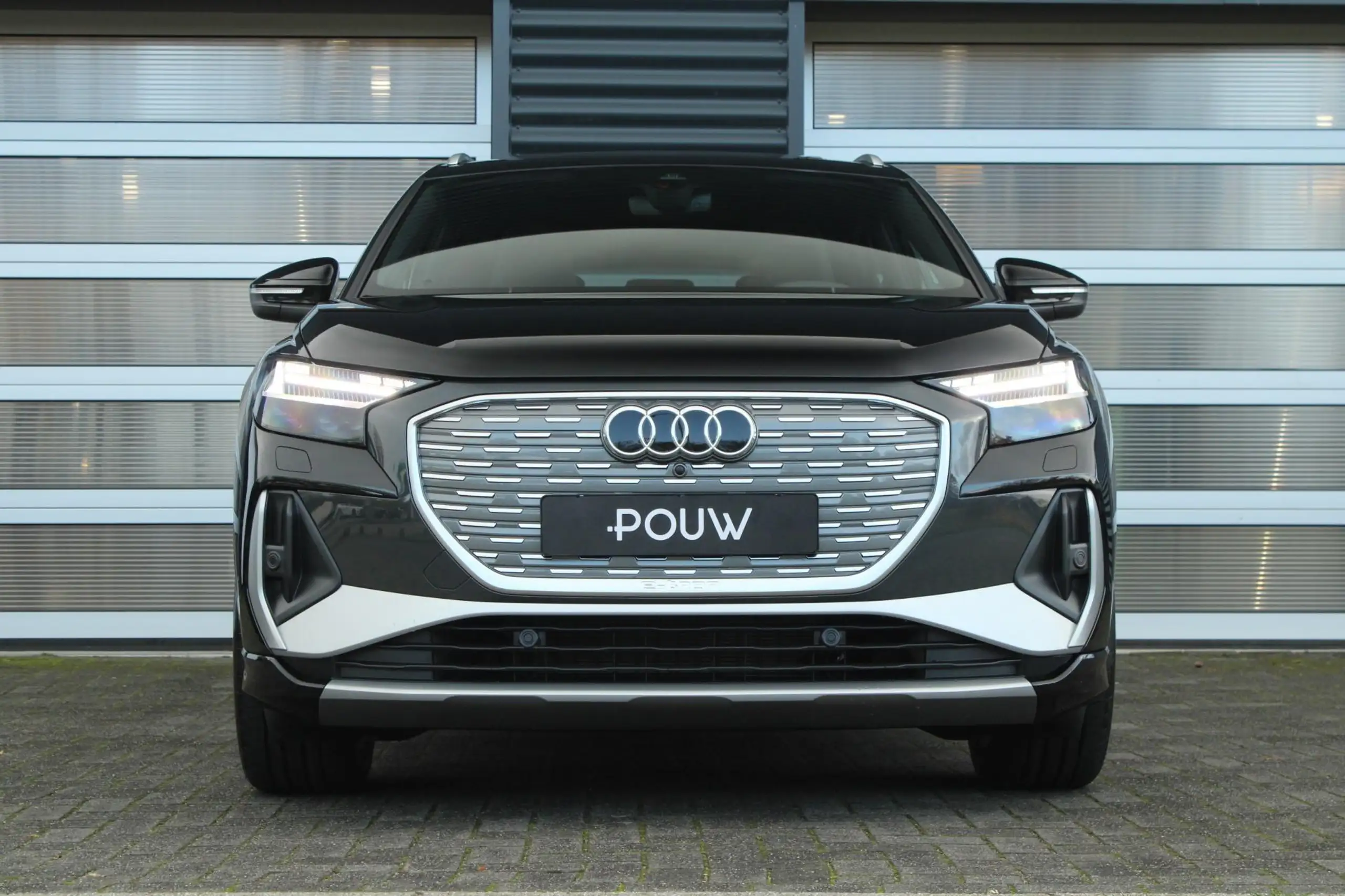 Audi - Q4 e-tron