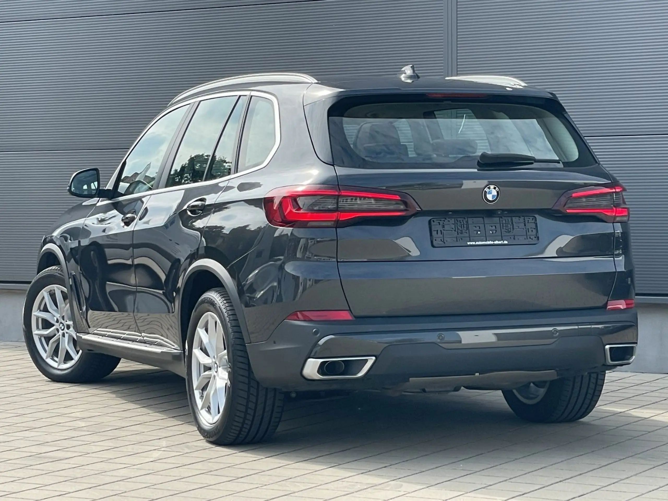 BMW - X5