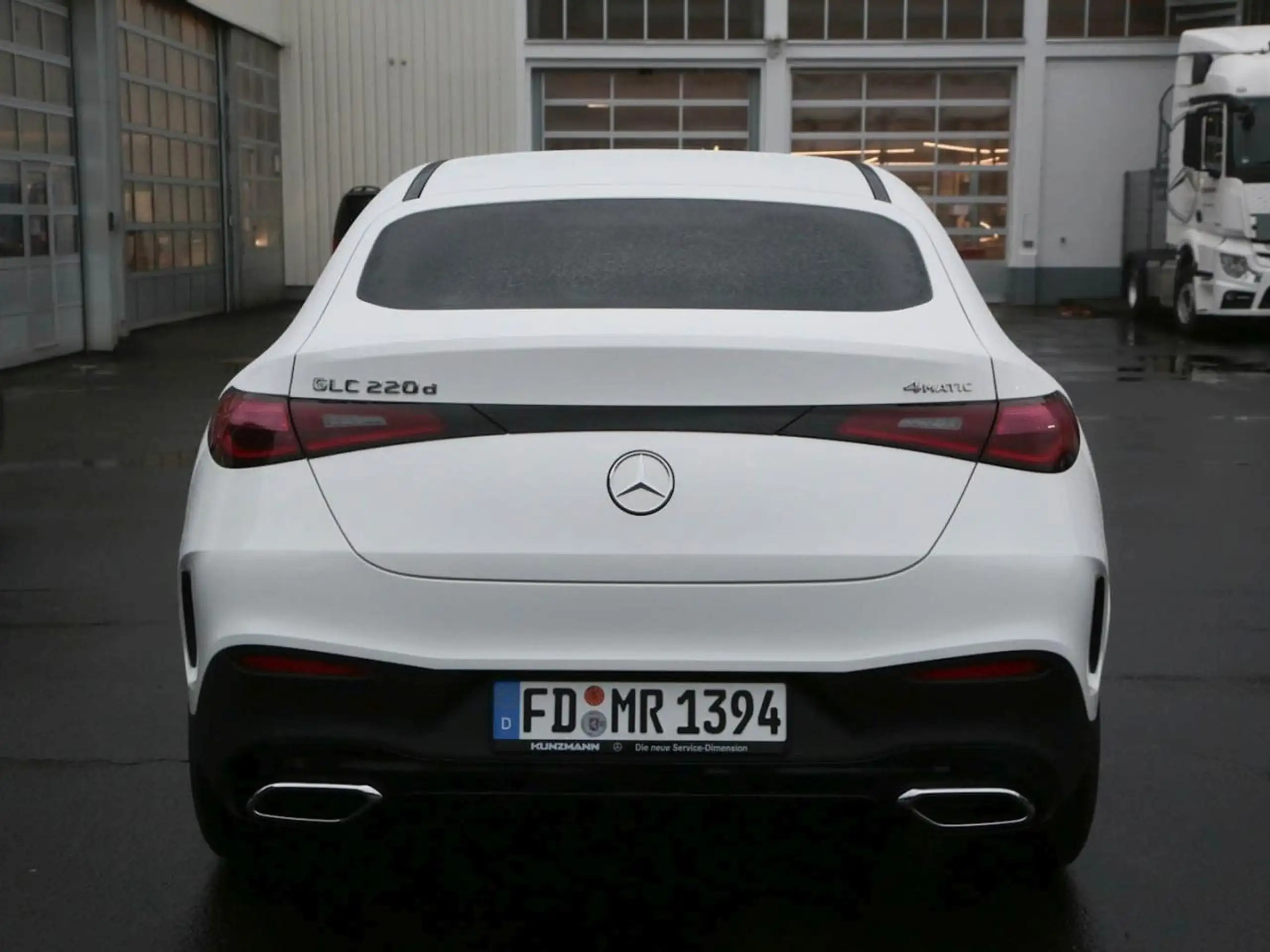 Mercedes-Benz - GLC 220