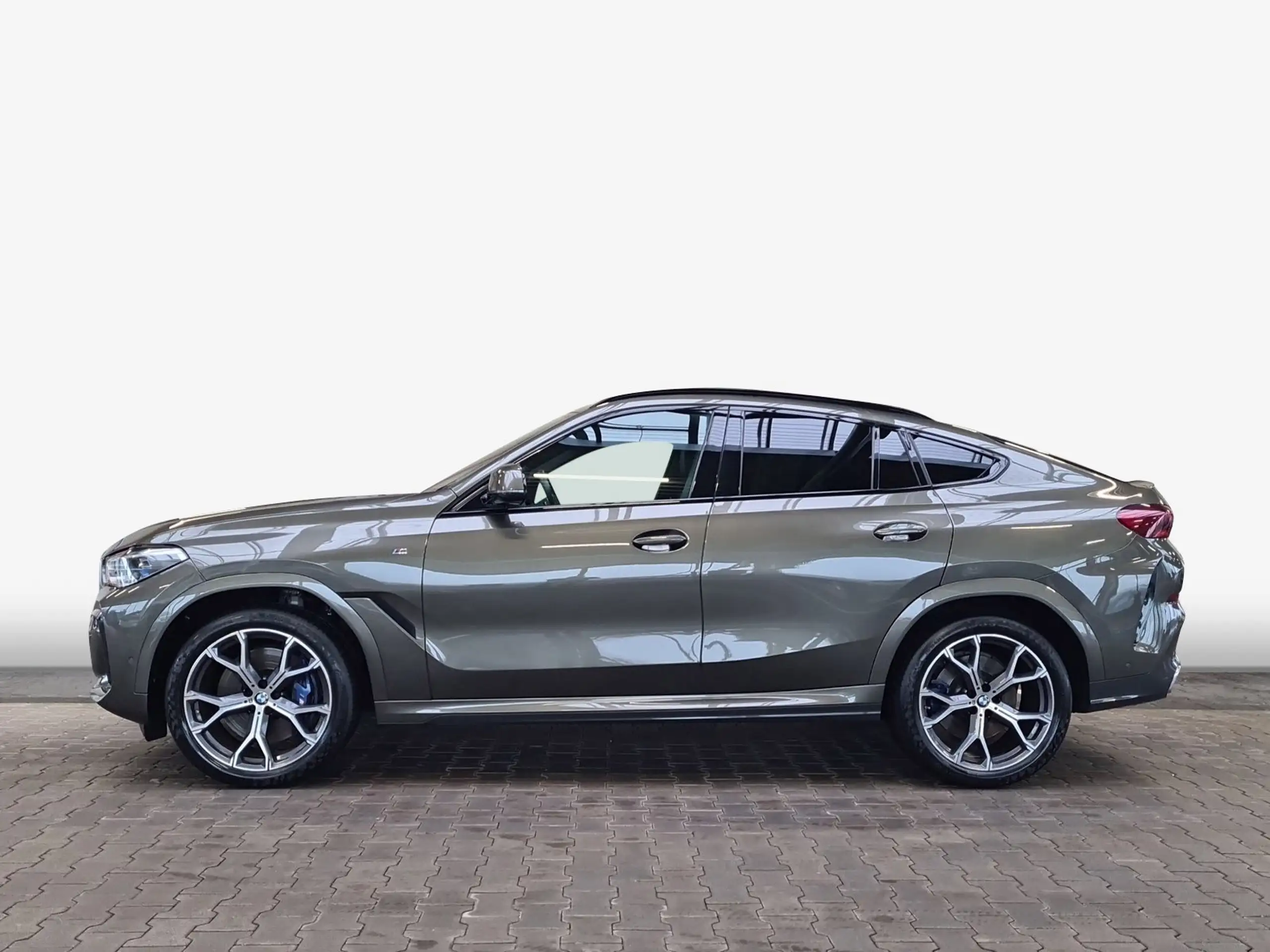 BMW - X6