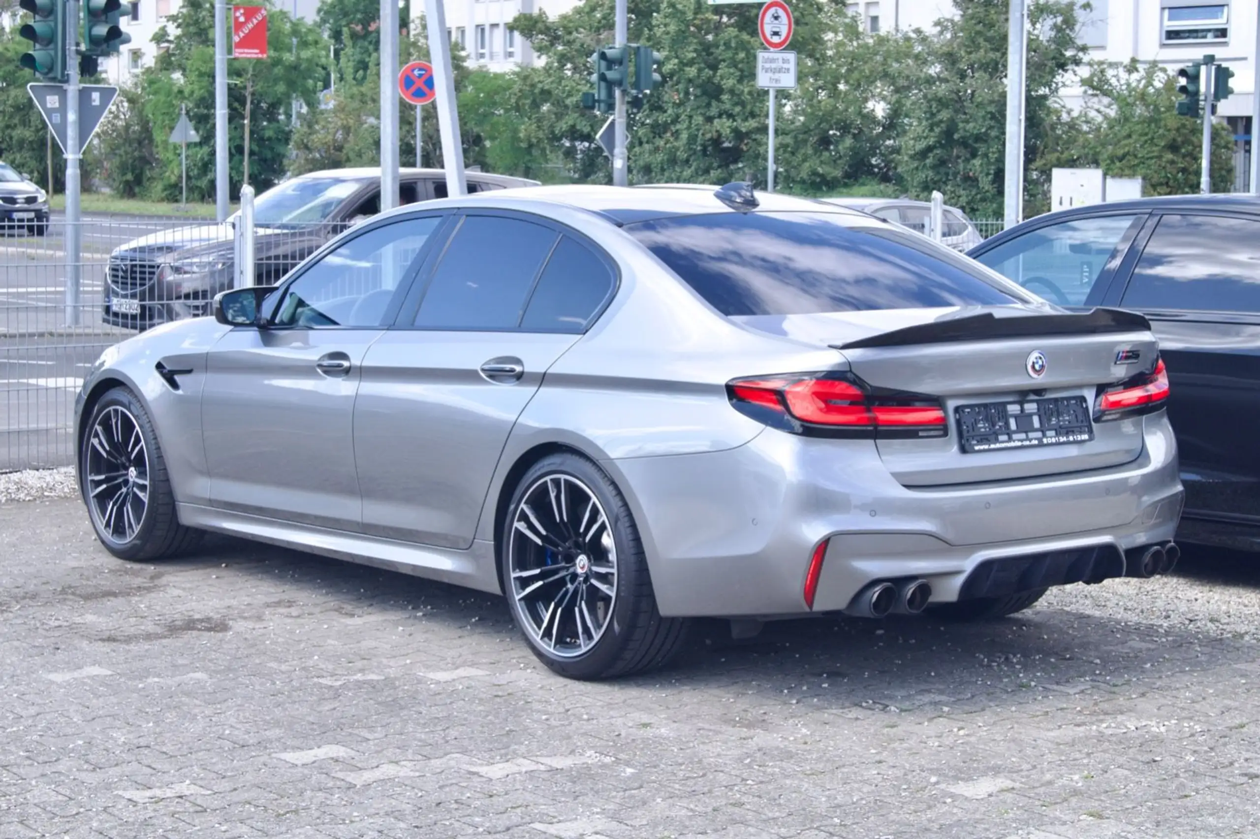 BMW - M5