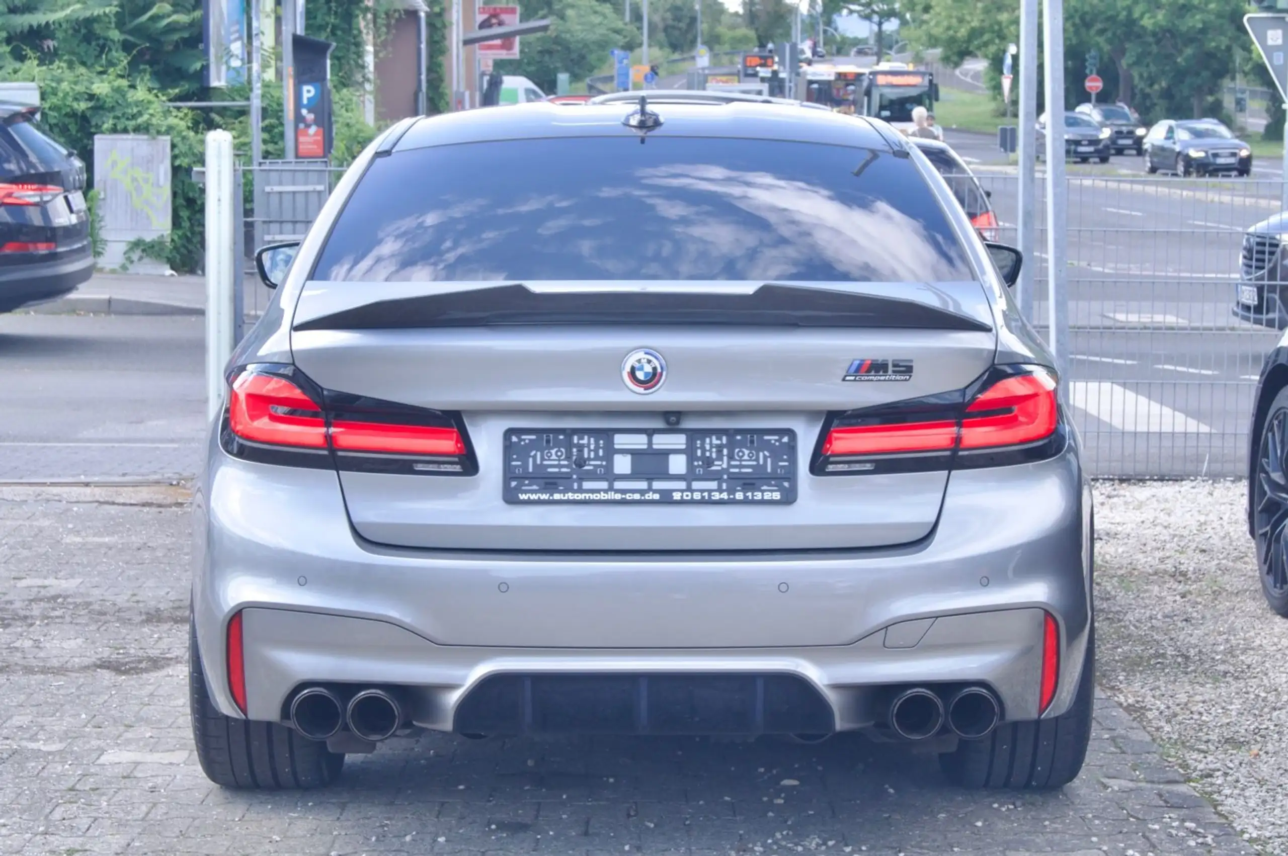 BMW - M5