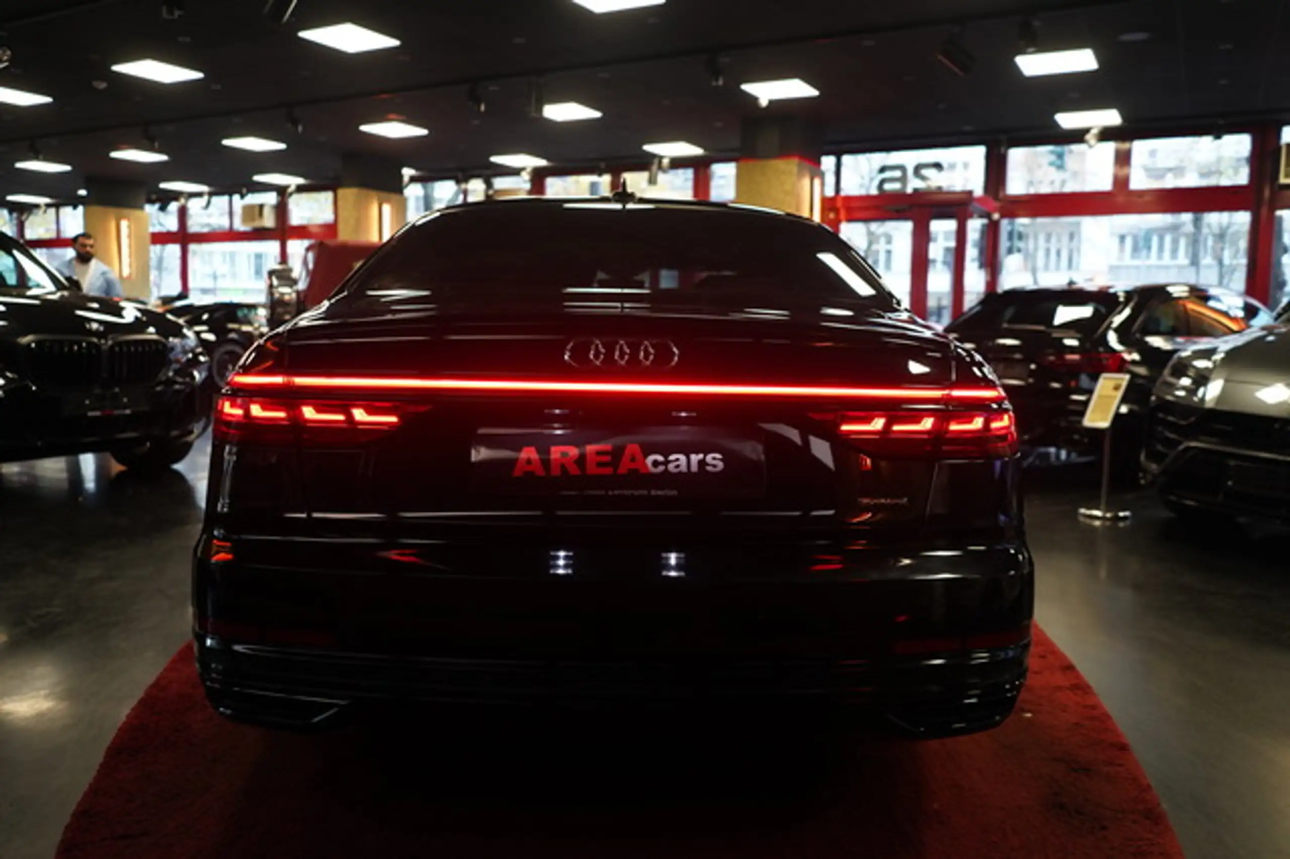 Audi - A8