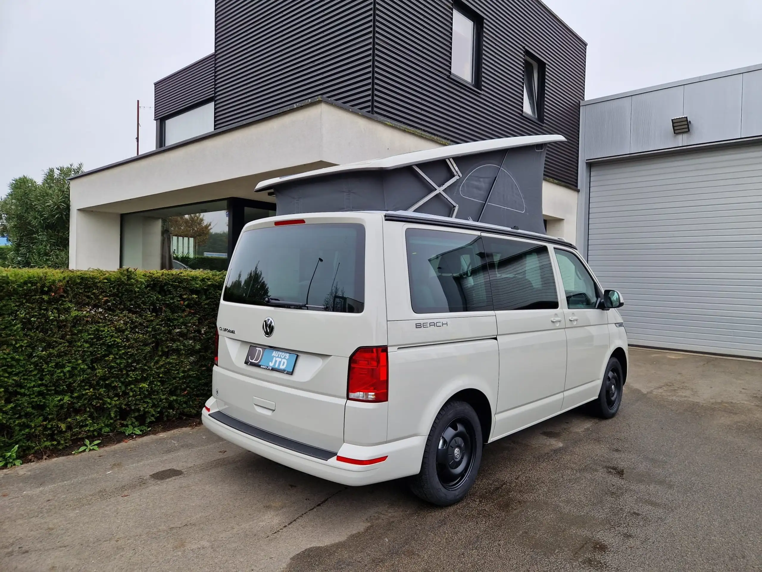 Volkswagen - T6.1 California