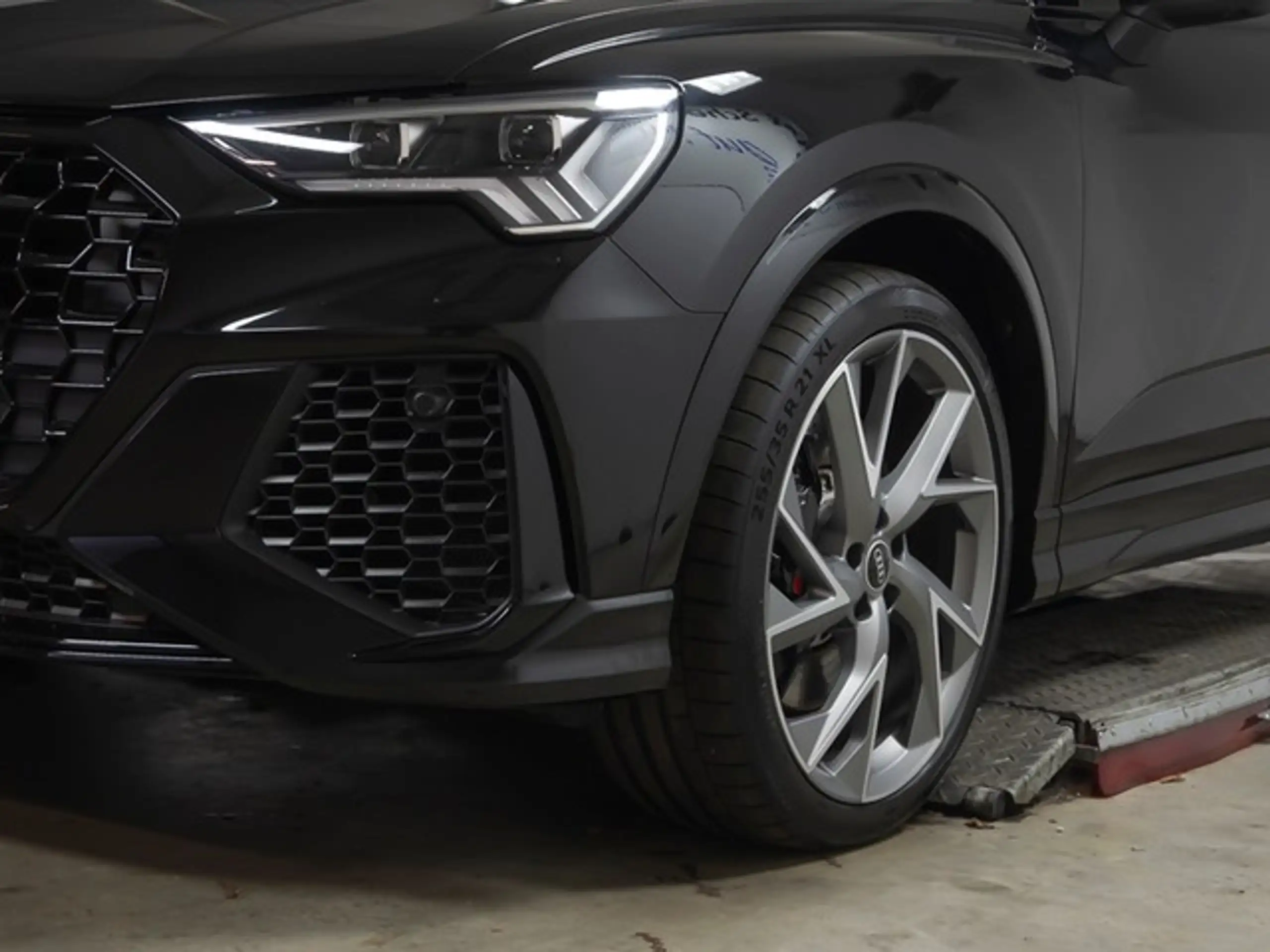 Audi - RS Q3