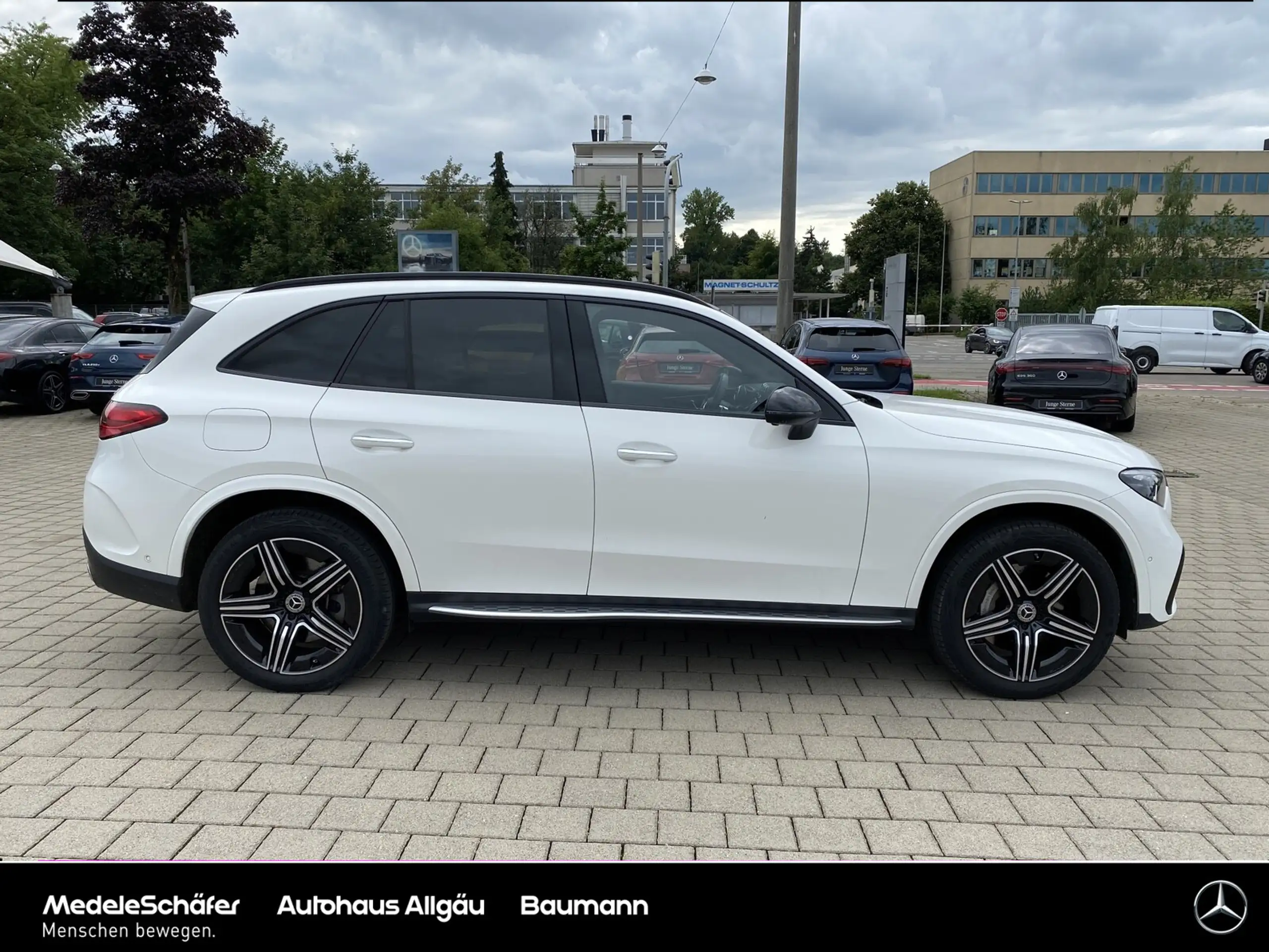 Mercedes-Benz - GLC 300