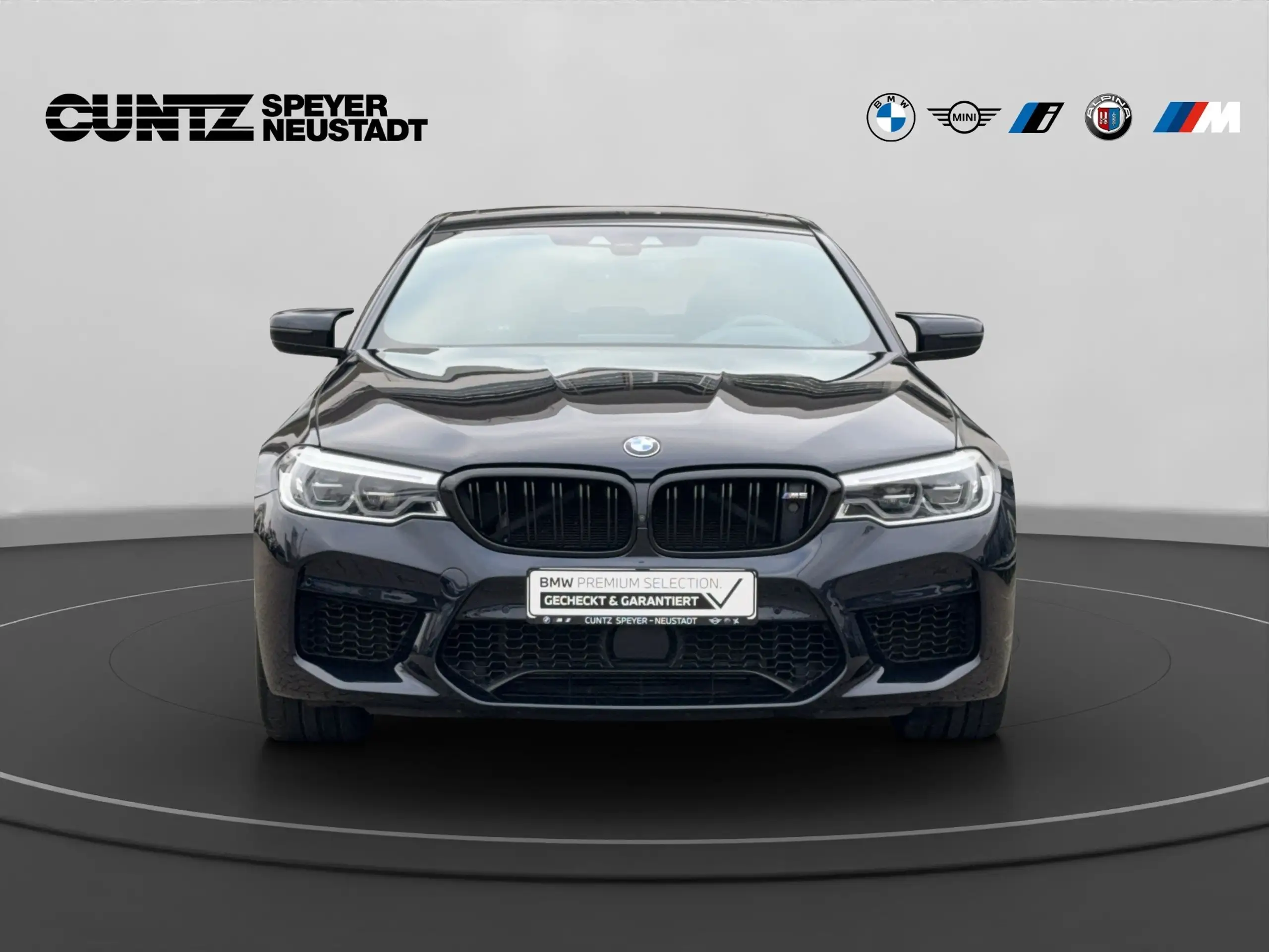 BMW - M5