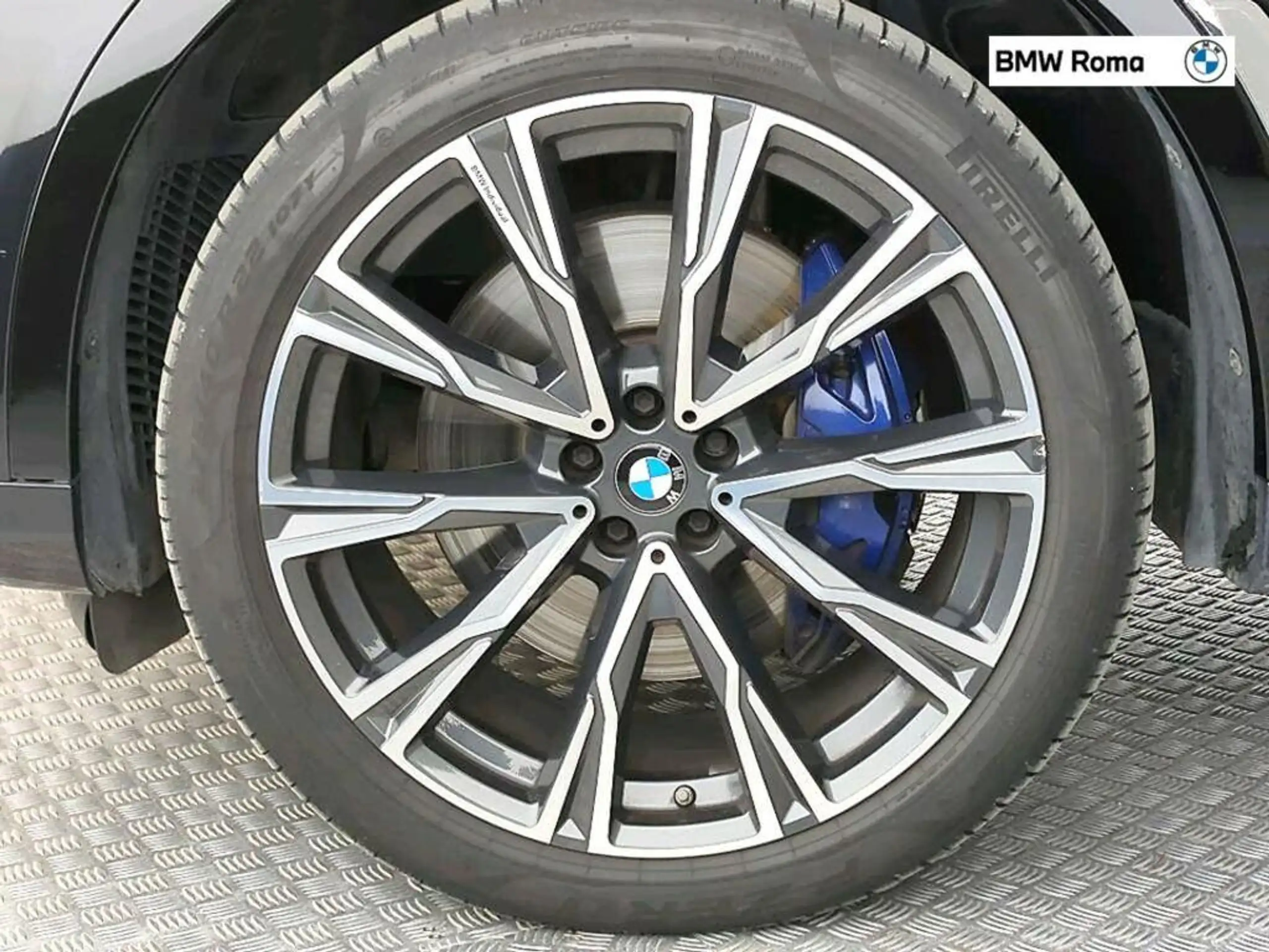 BMW - X7