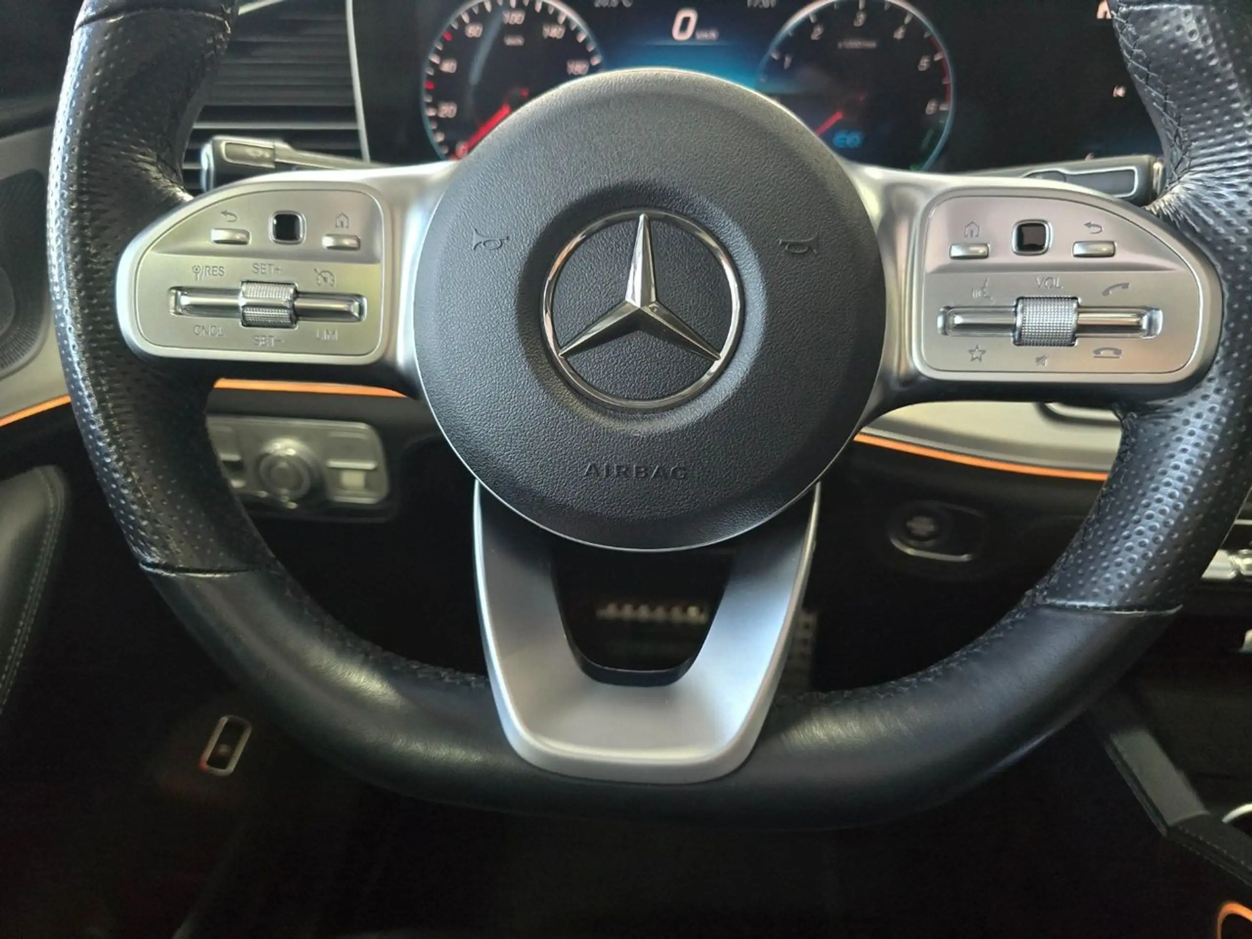 Mercedes-Benz - GLE 350