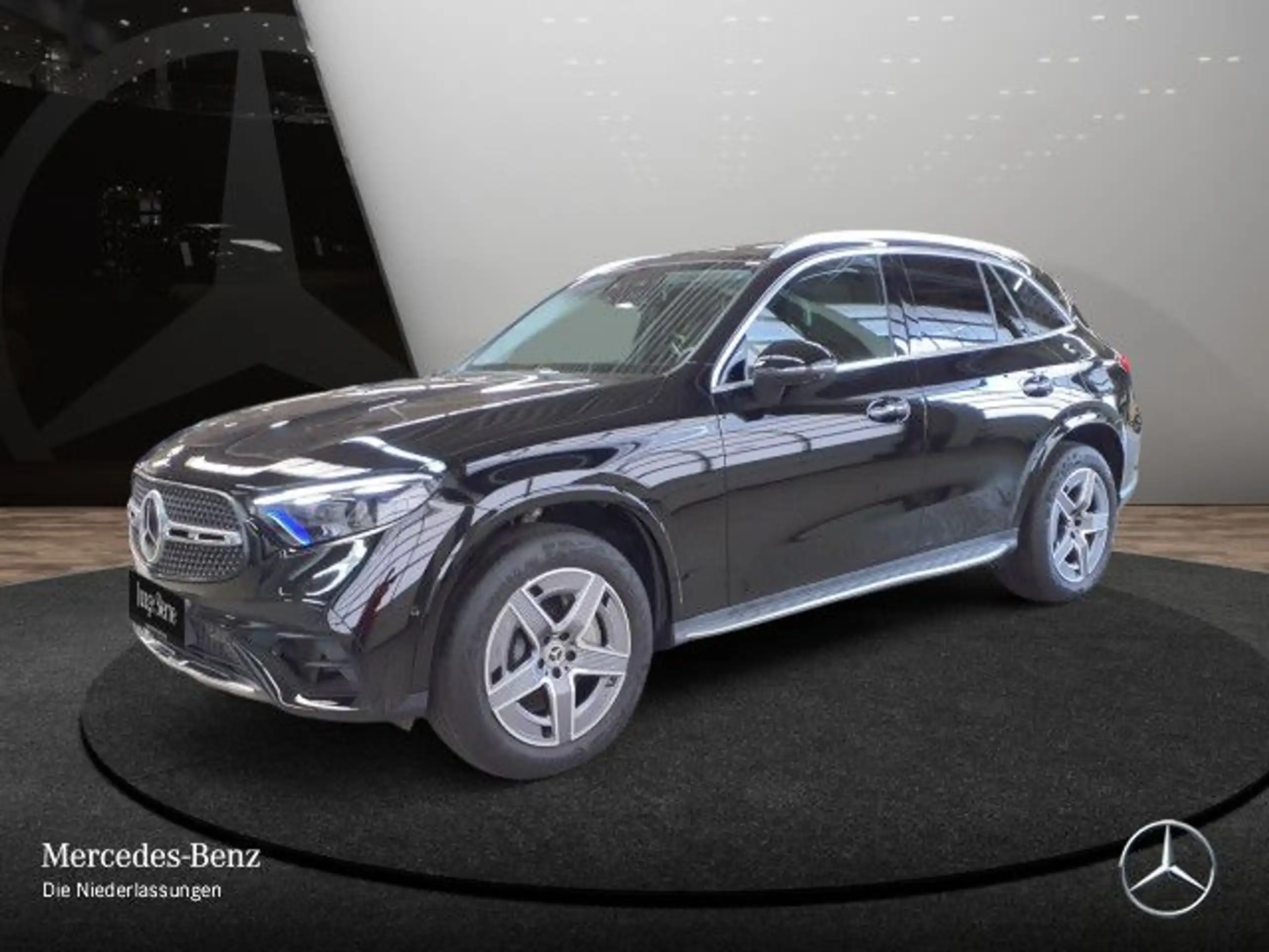 Mercedes-Benz - GLC 300