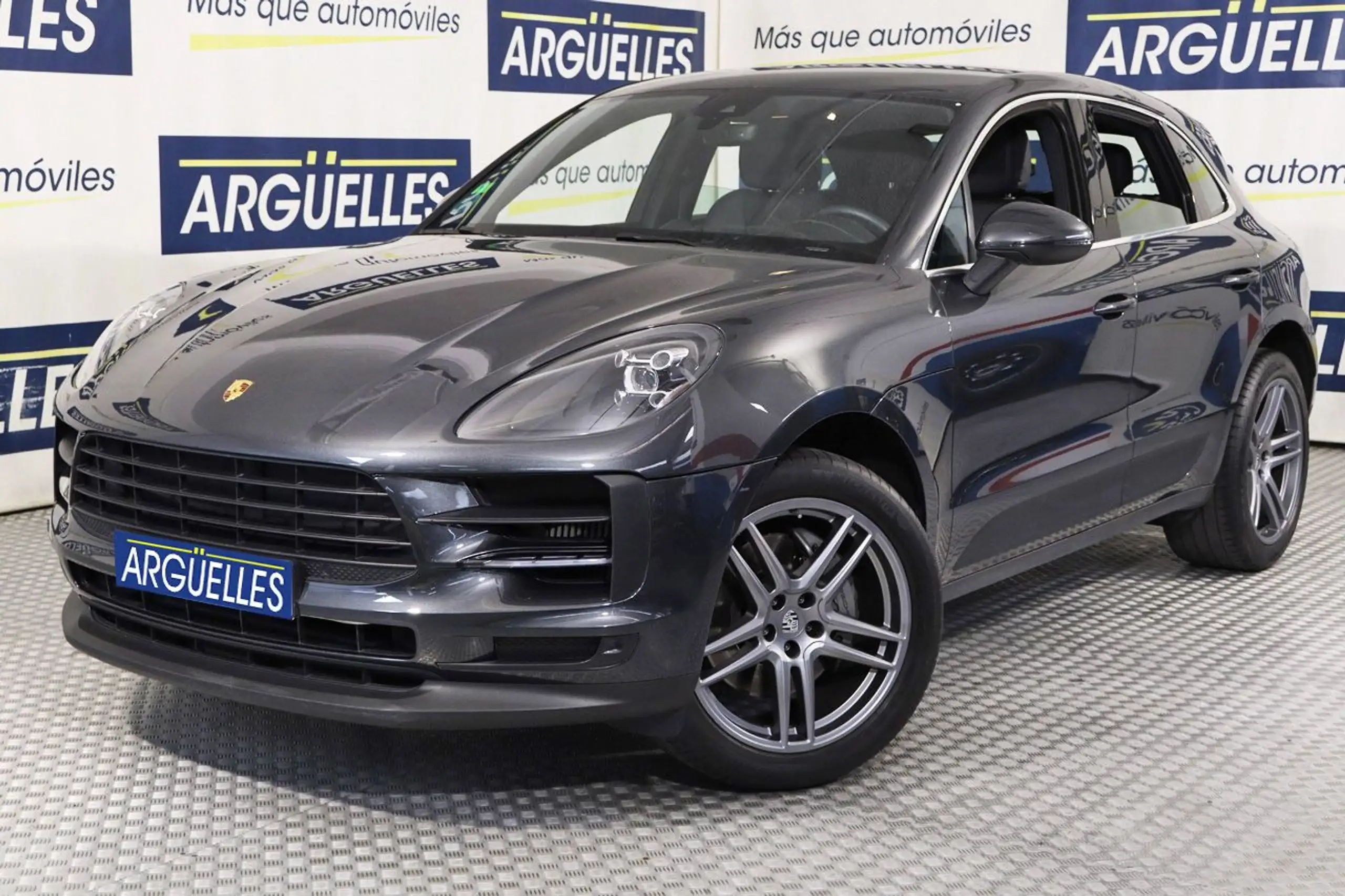 Porsche - Macan