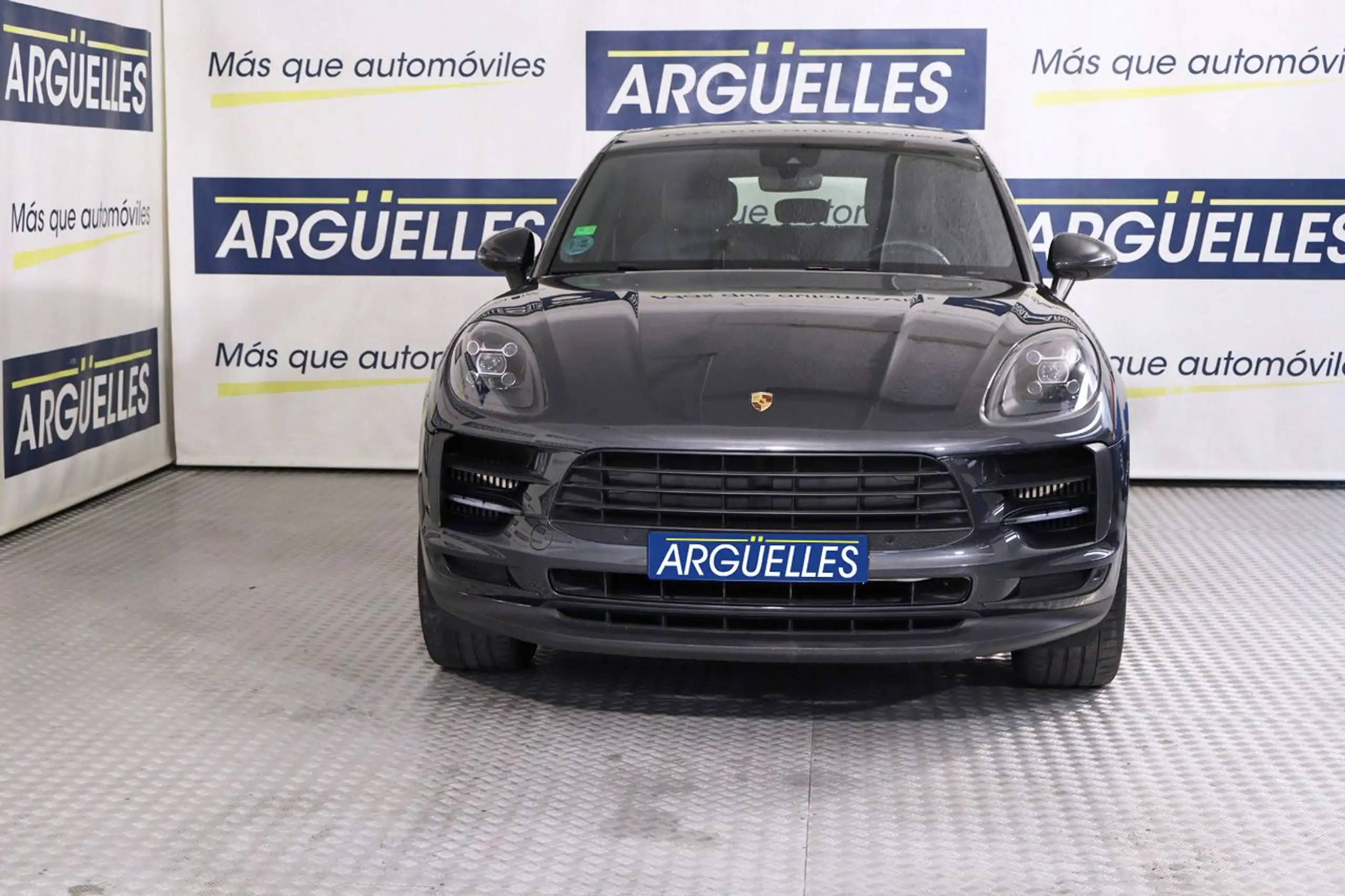 Porsche - Macan