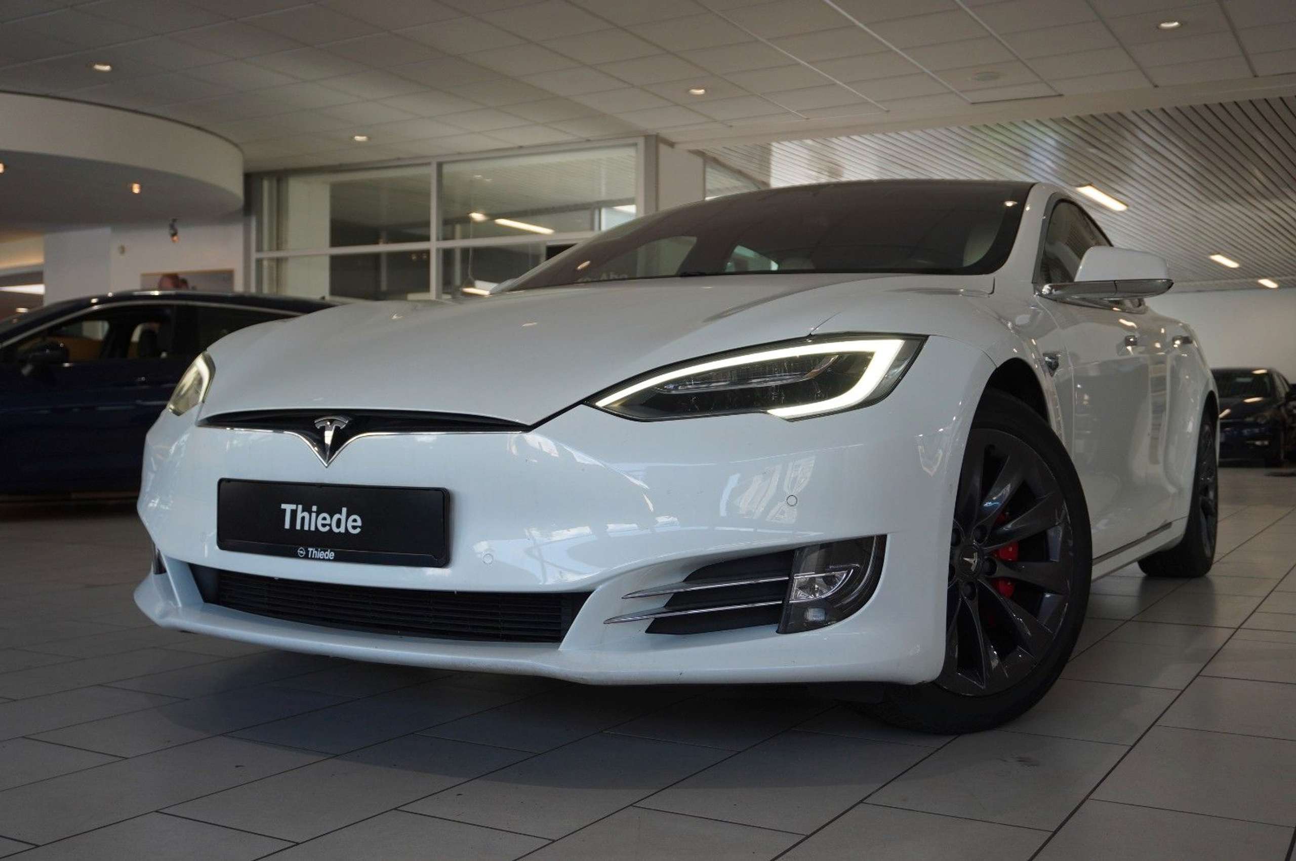 Tesla - Model S