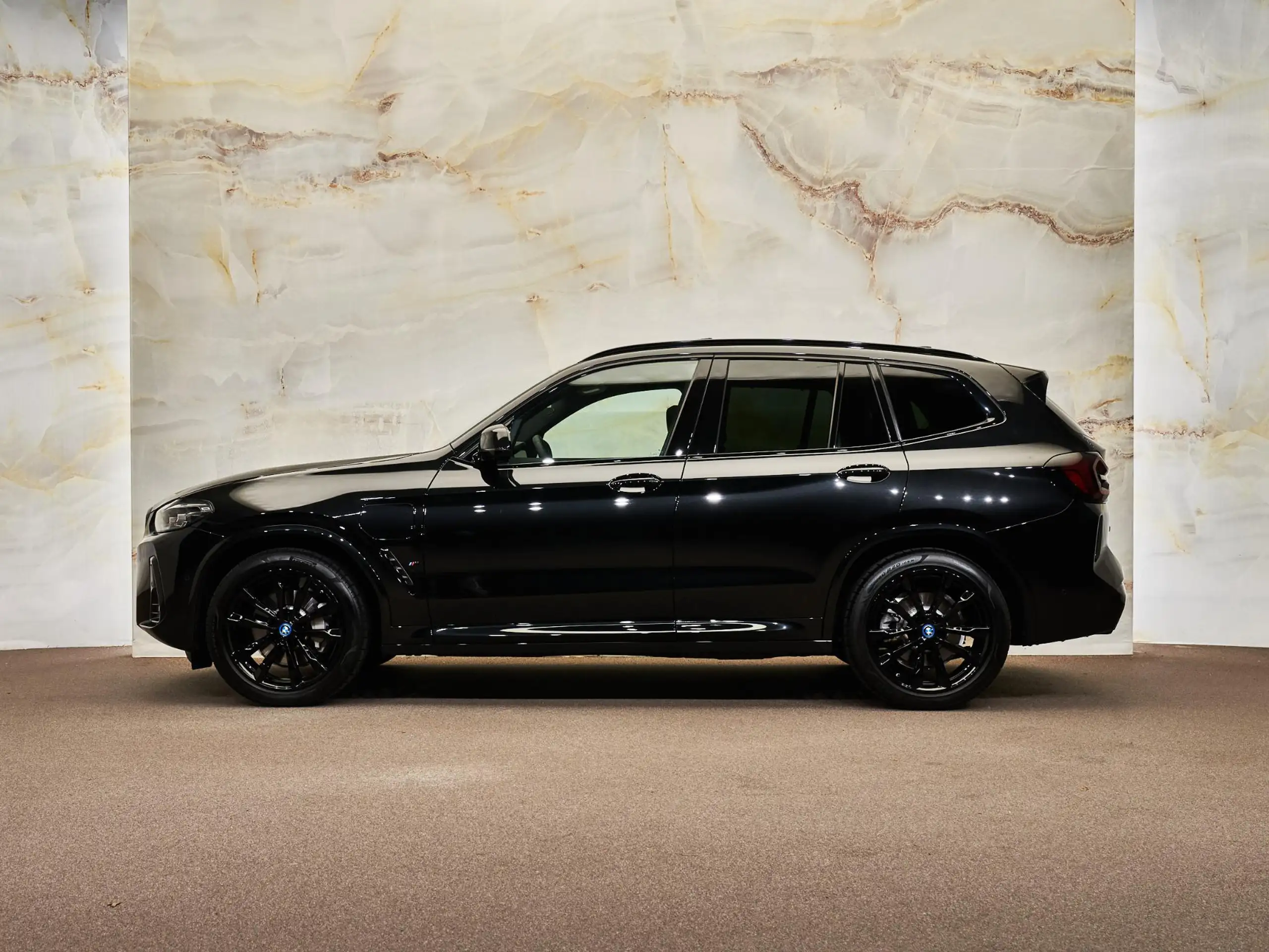 BMW - X3