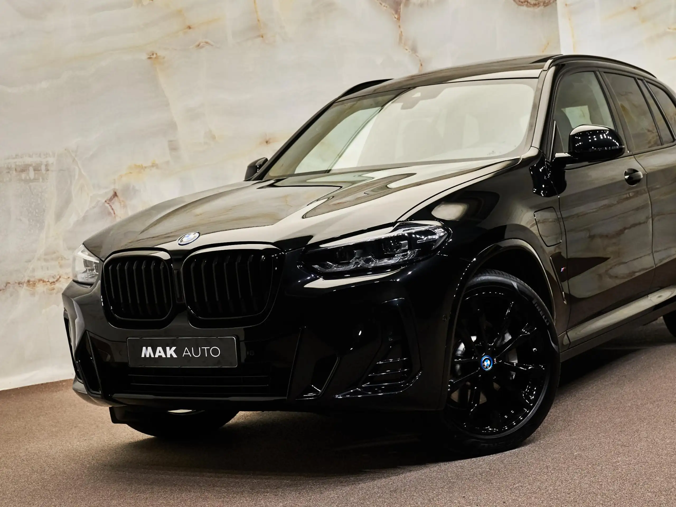 BMW - X3