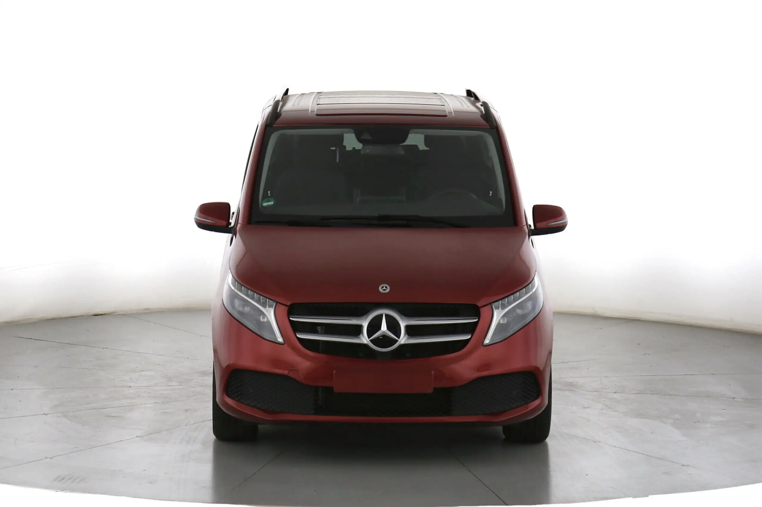 Mercedes-Benz - V 220