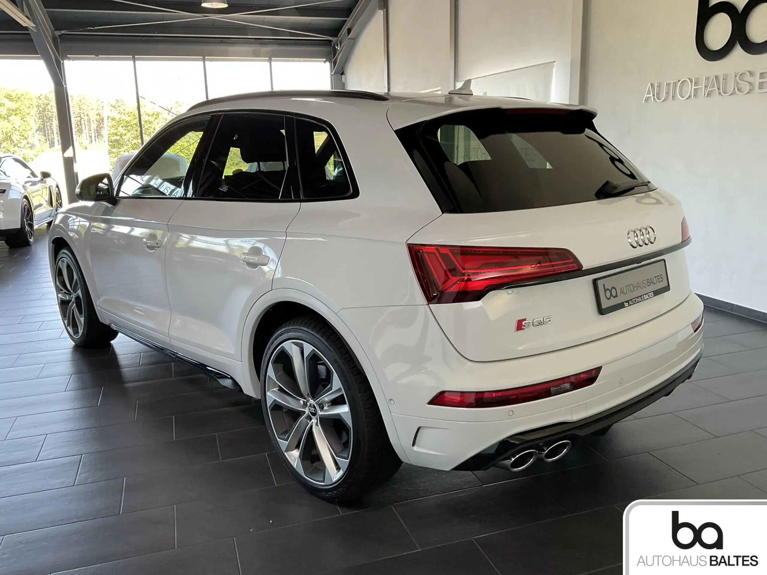 Audi - SQ5