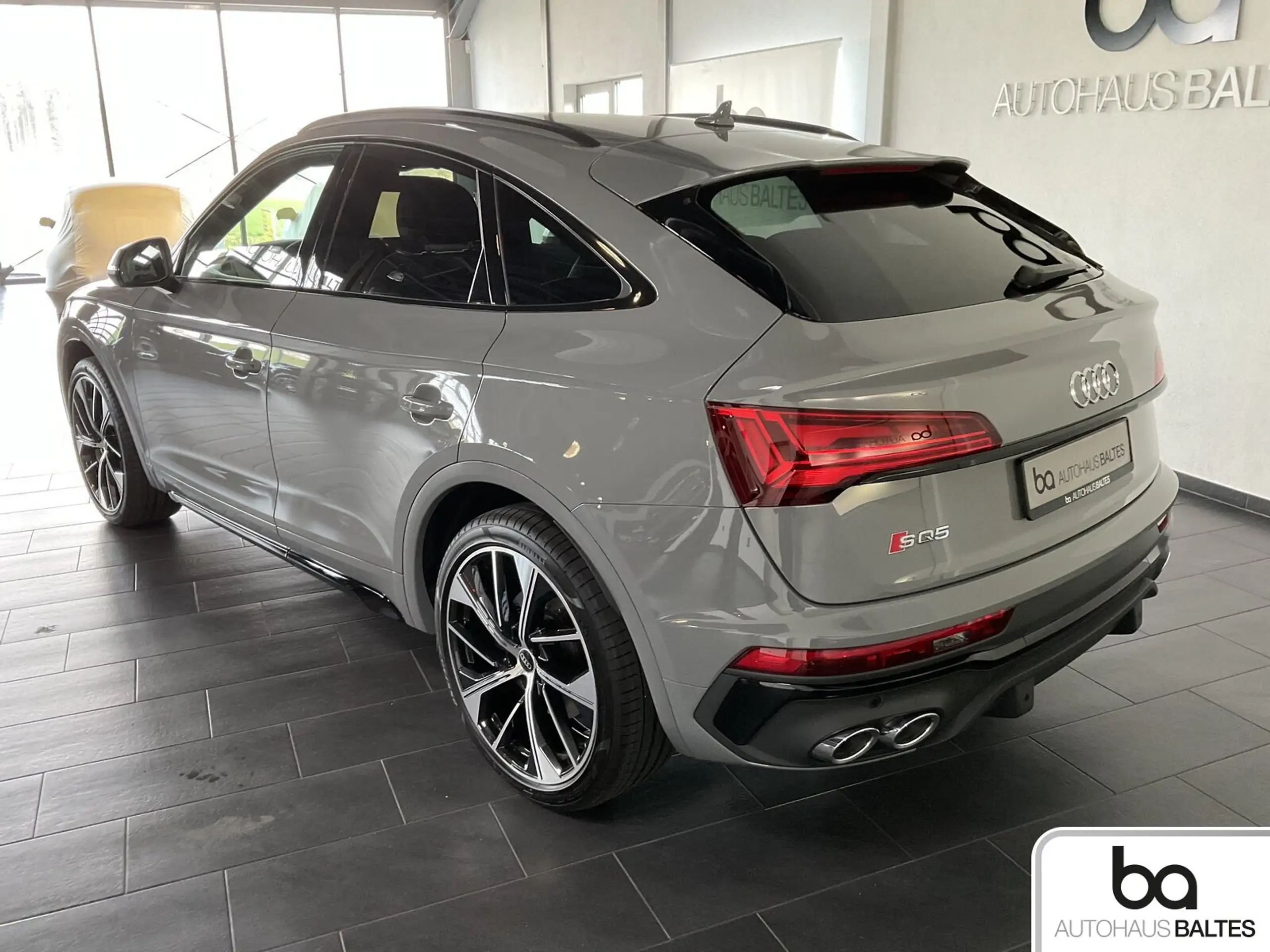 Audi - SQ5