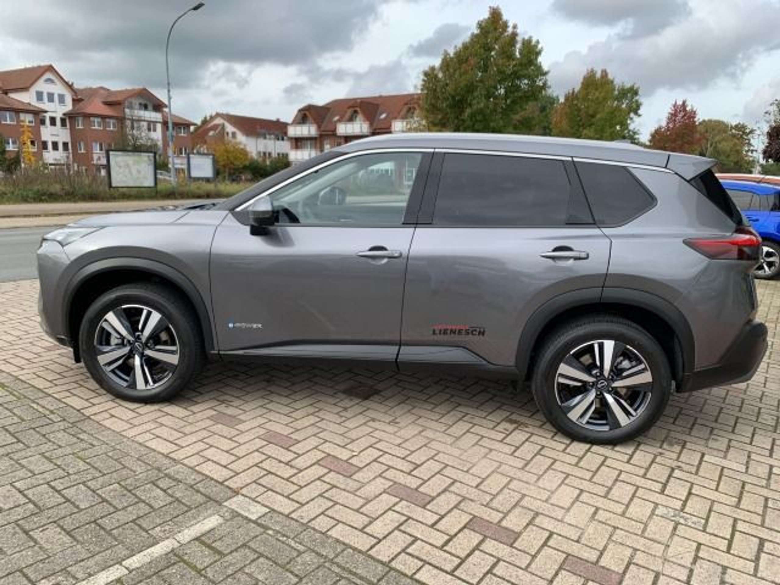 Nissan - X-Trail